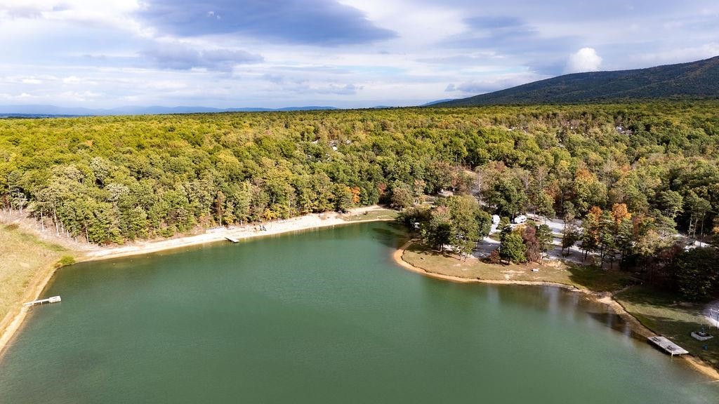 TBD HORSESHOE HOLLOW