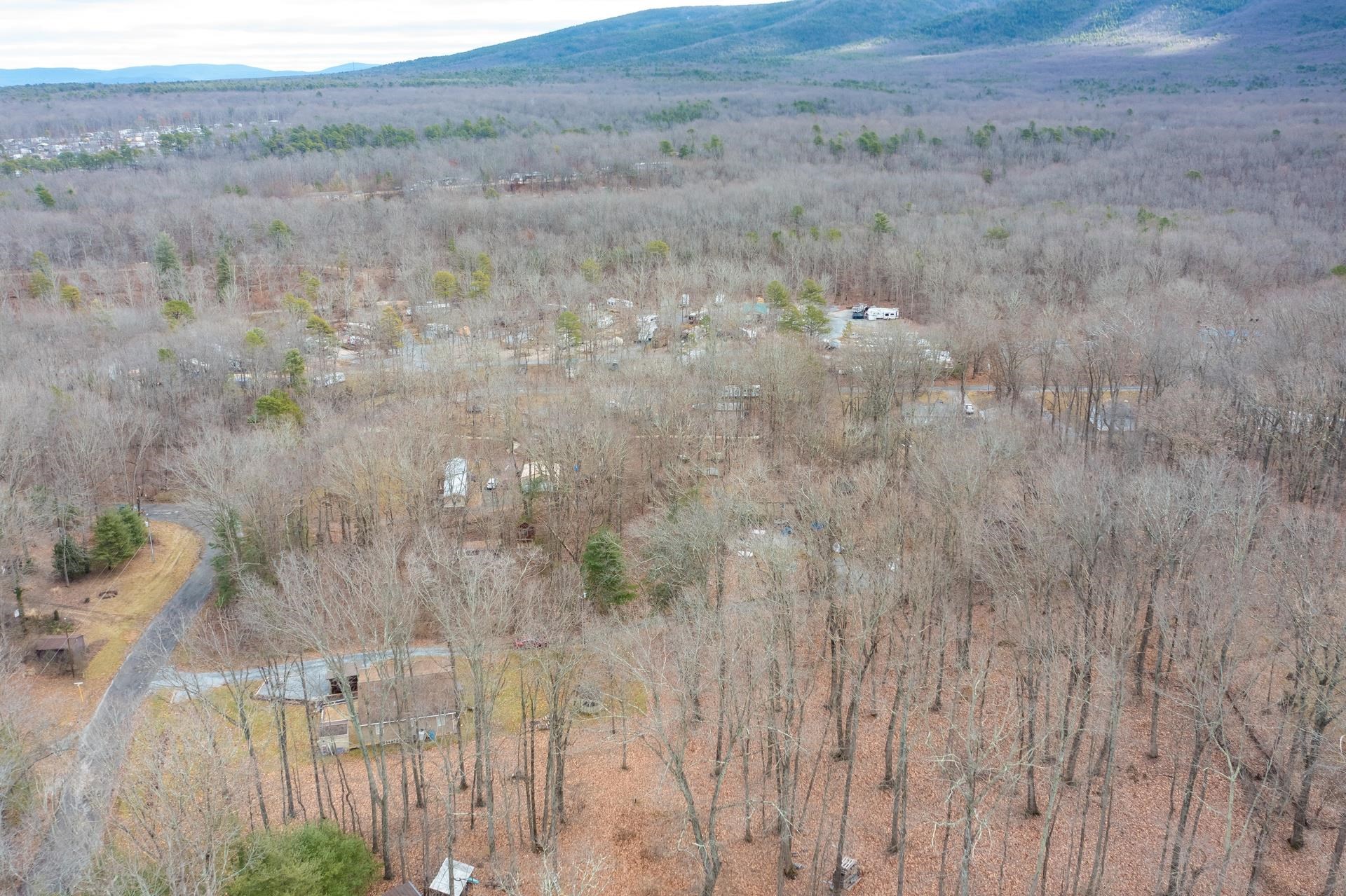TBD HORSESHOE HOLLOW