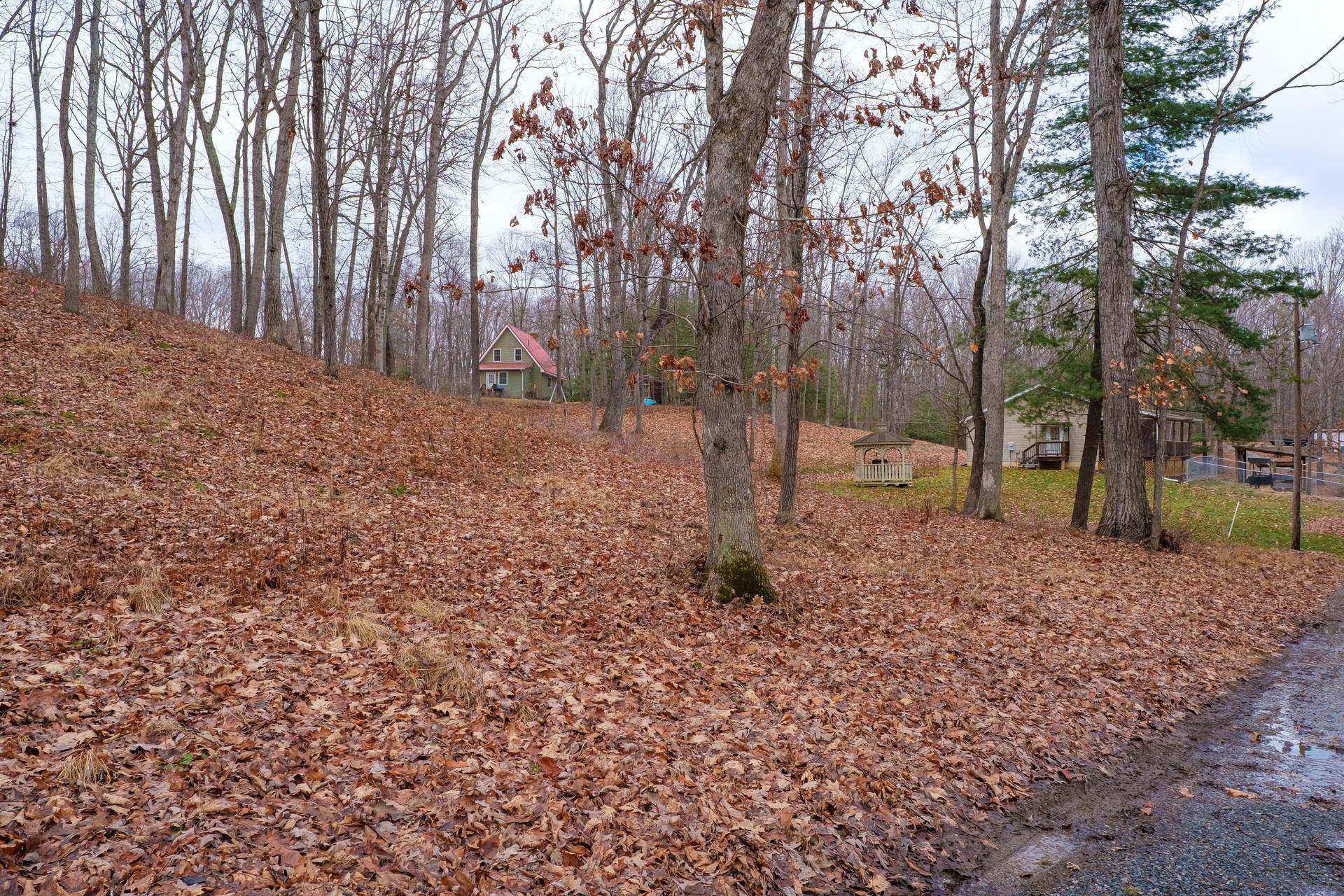 TBD HORSESHOE HOLLOW