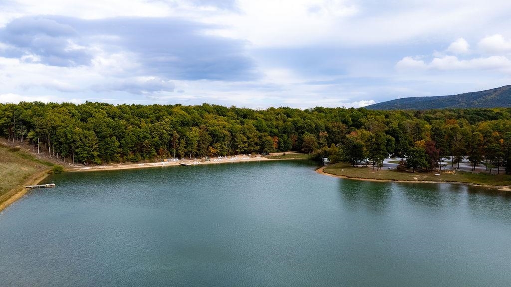 TBD HORSESHOE HOLLOW