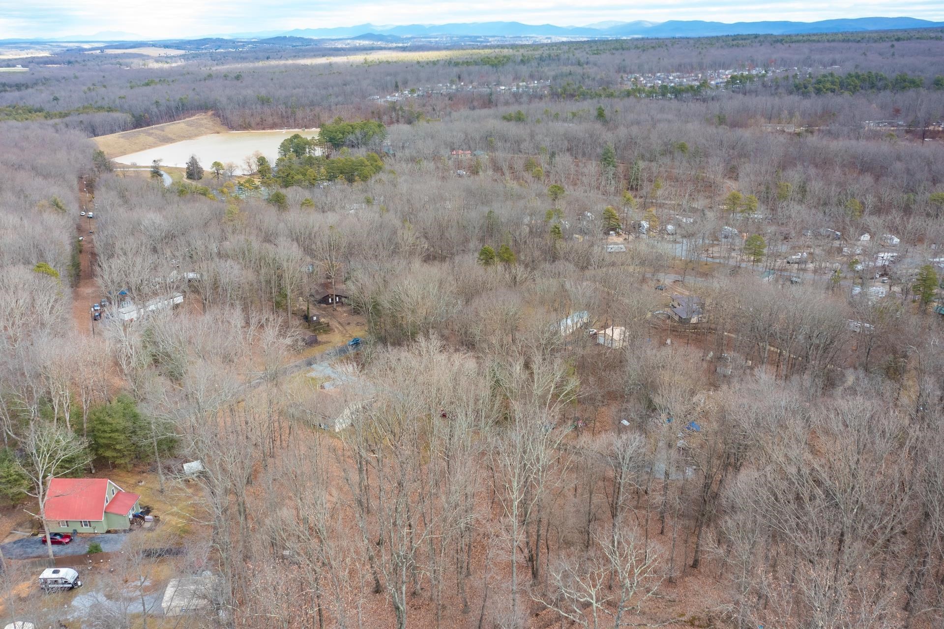 TBD HORSESHOE HOLLOW