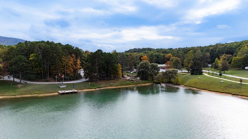 TBD HORSESHOE HOLLOW