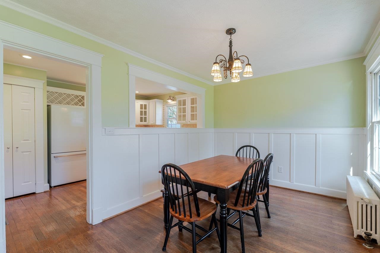 215 CROMPTON RD