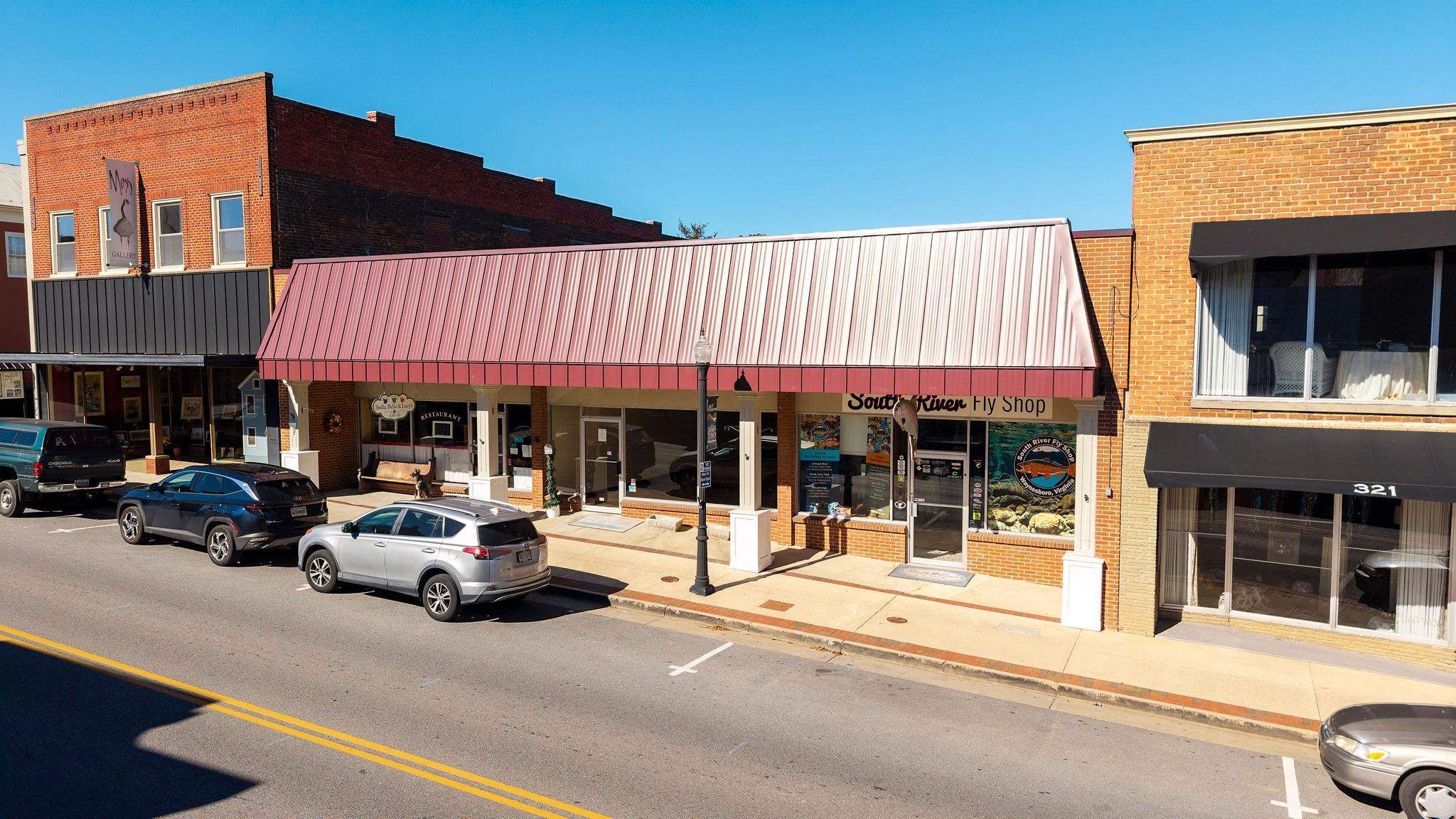 323 W MAIN ST