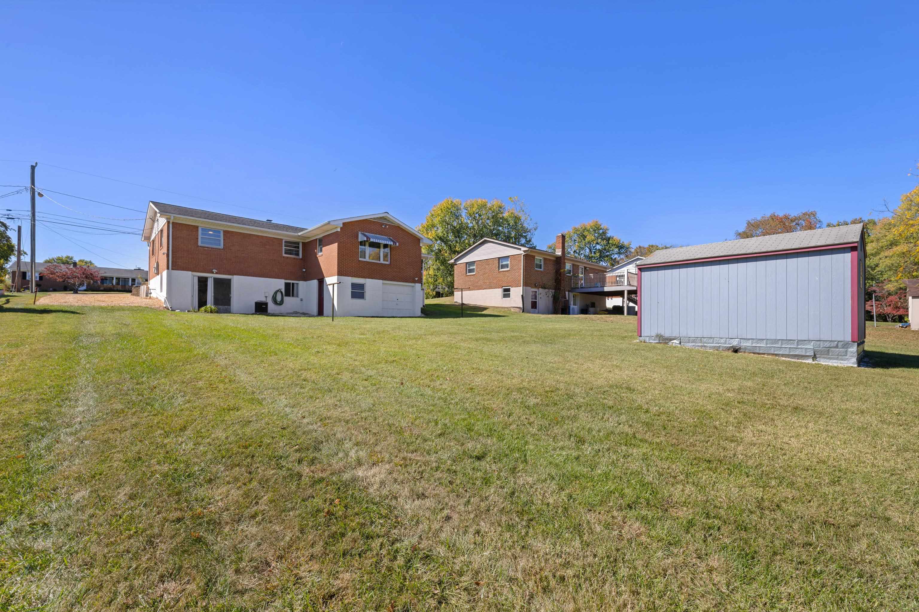 97 HILLSIDE DR