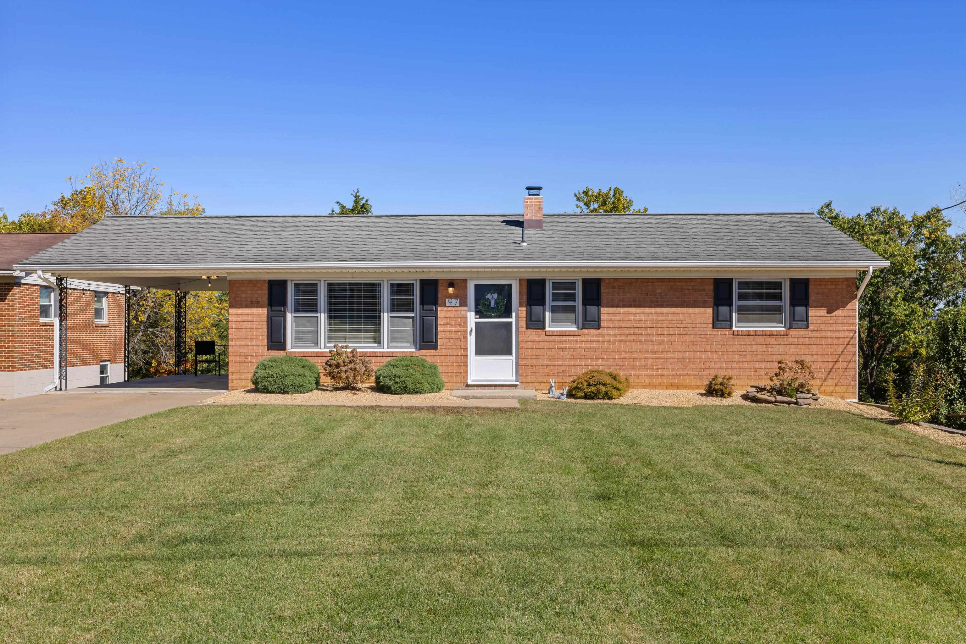 97 HILLSIDE DR