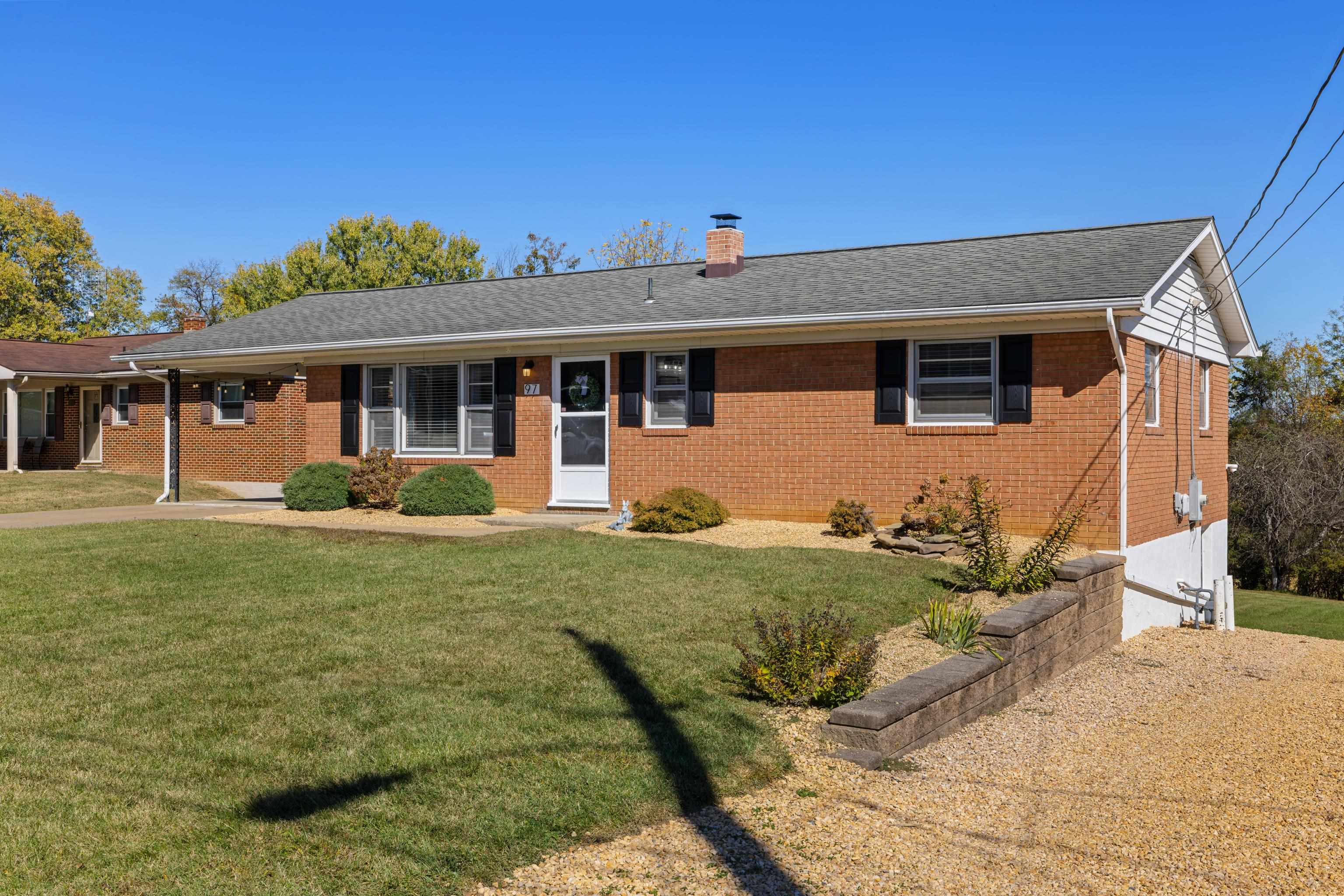 97 HILLSIDE DR