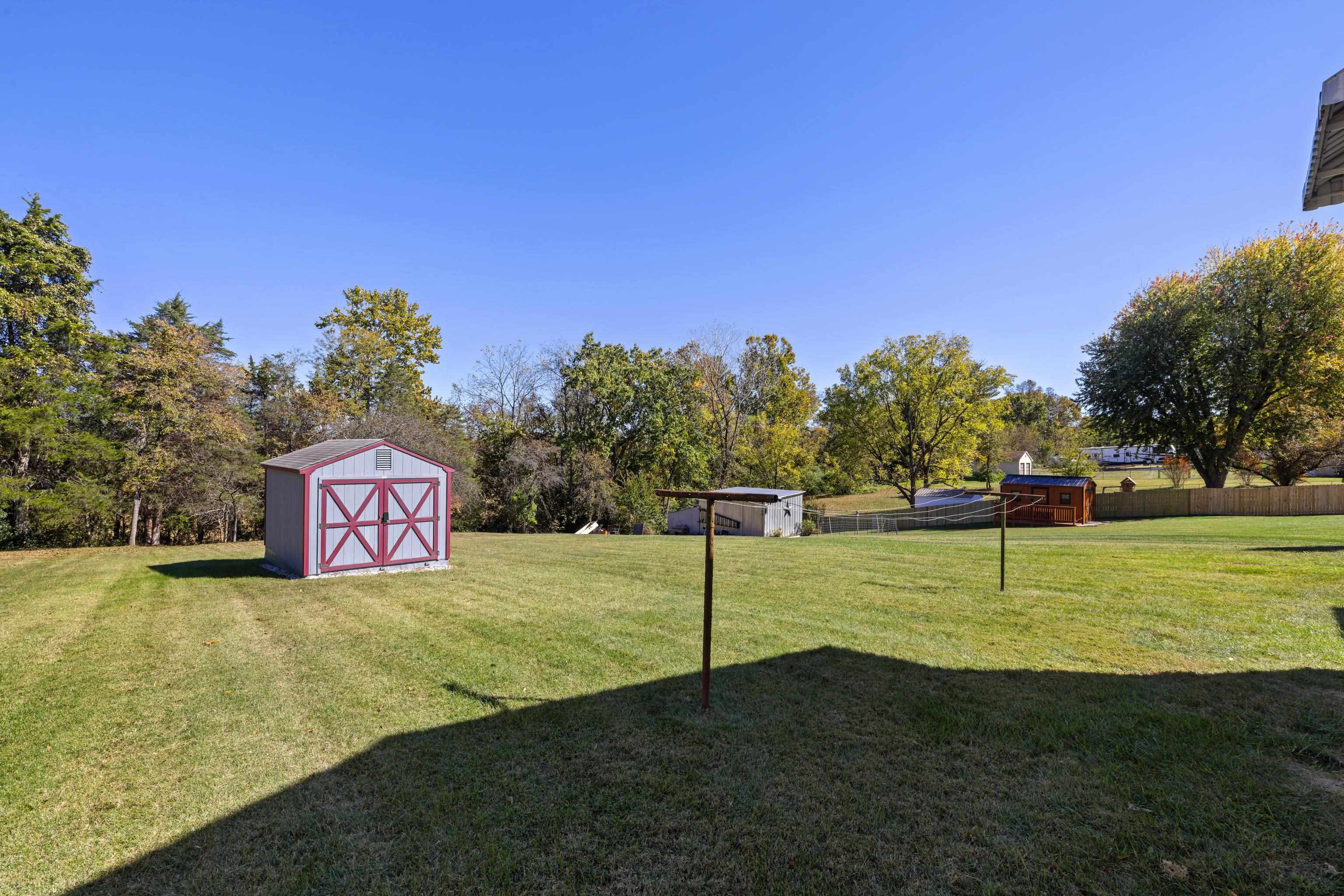 97 HILLSIDE DR