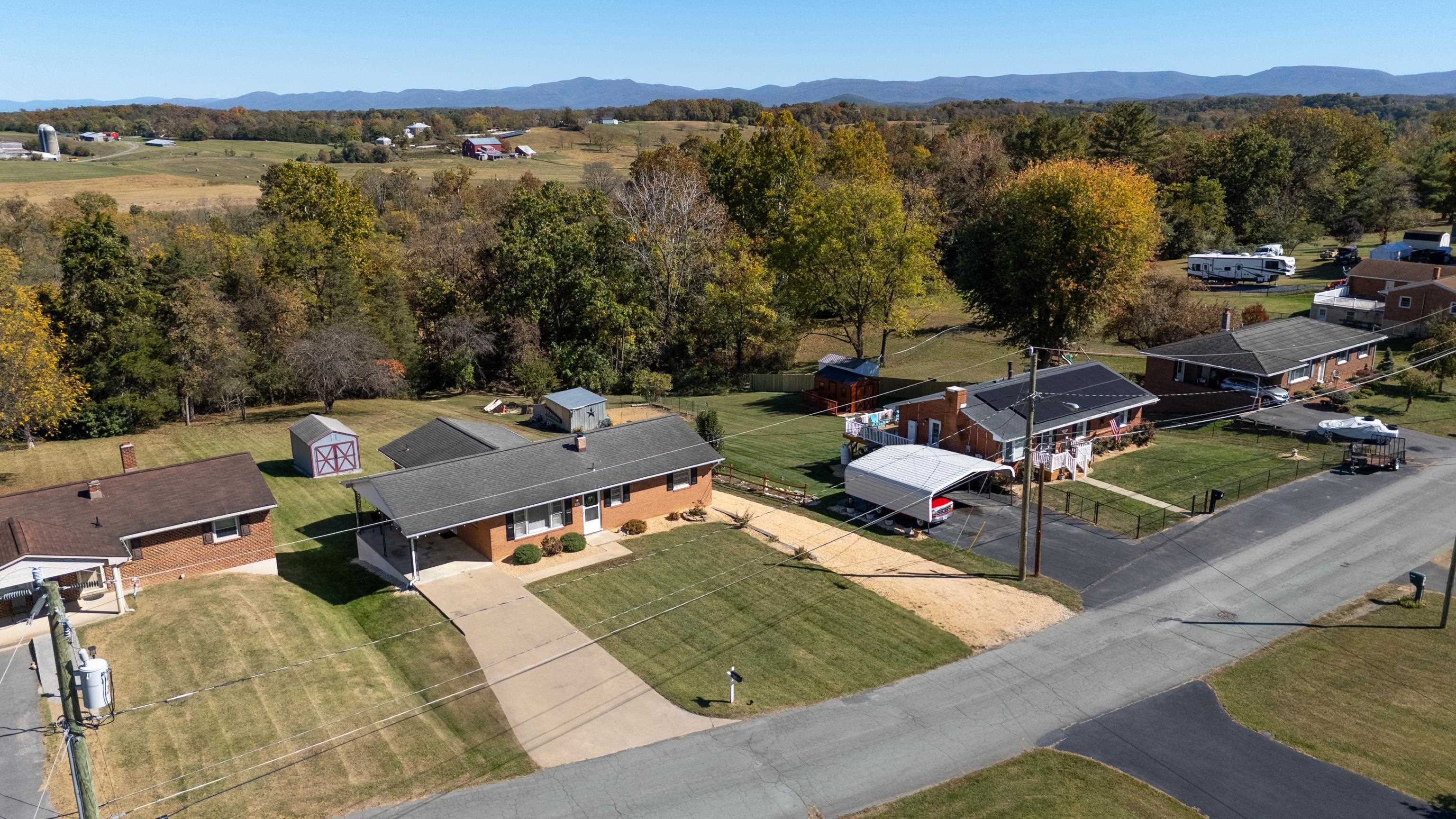 97 HILLSIDE DR