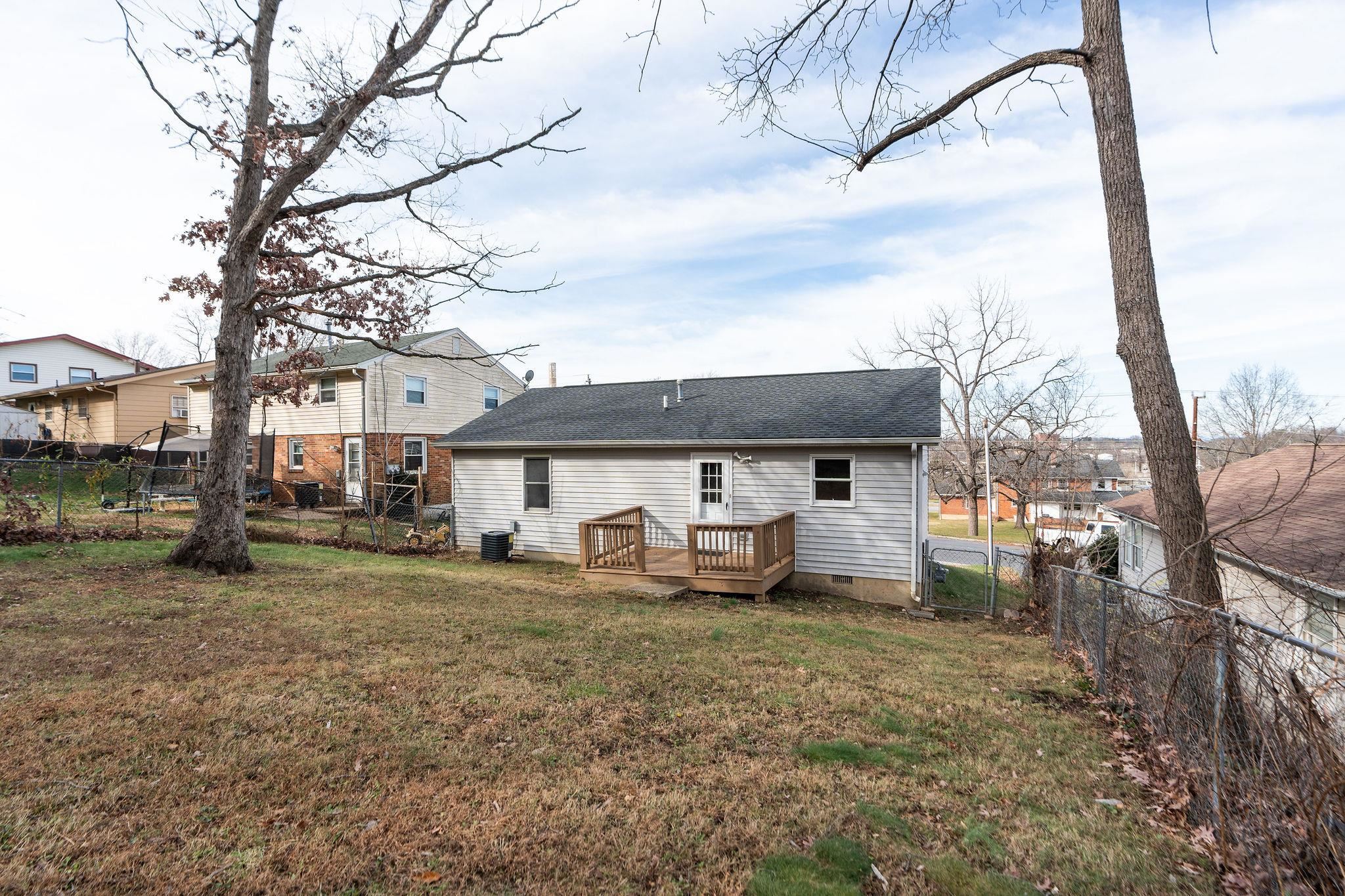 320 S WINCHESTER AVE