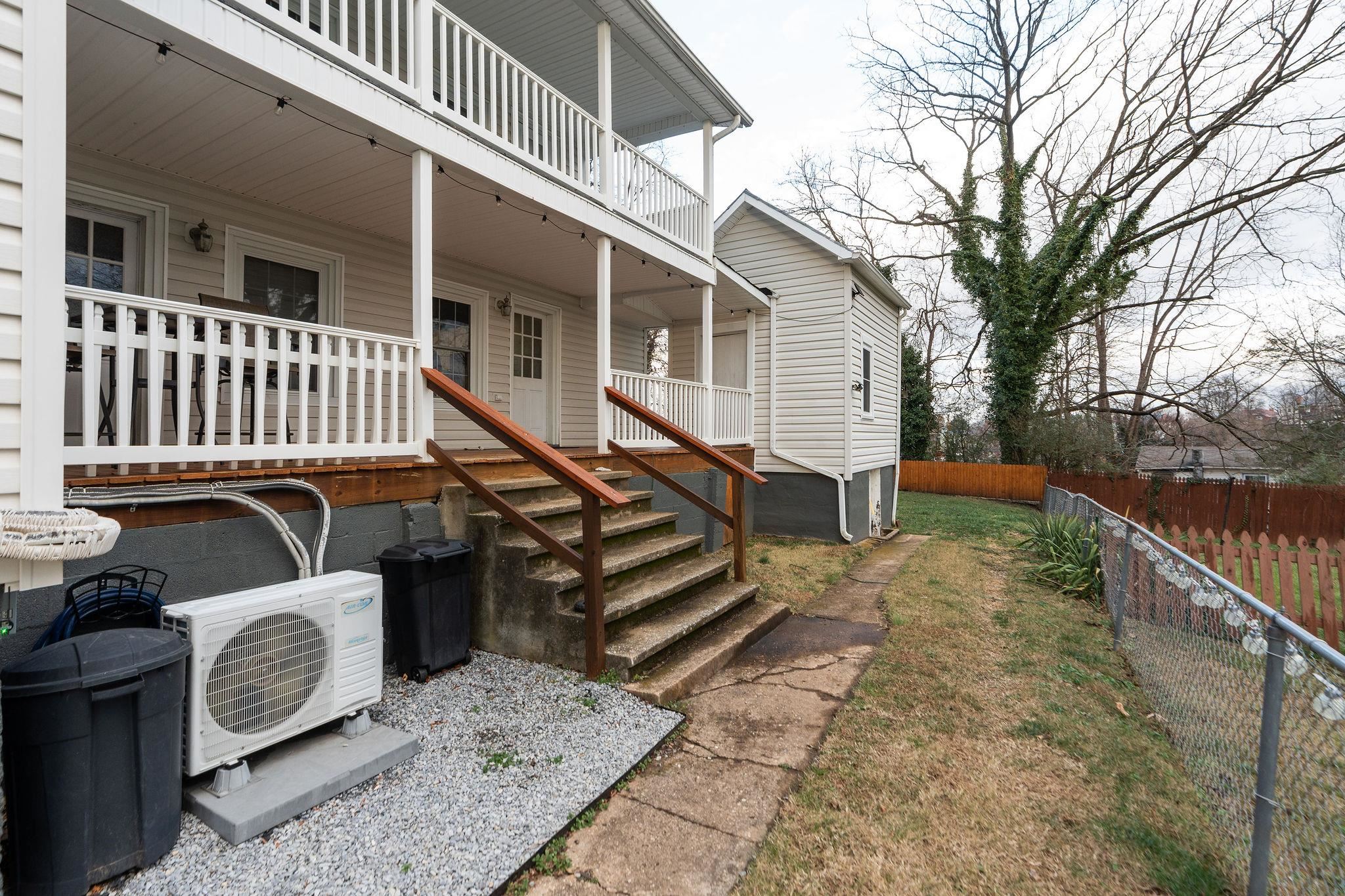 207 RESERVOIR ST