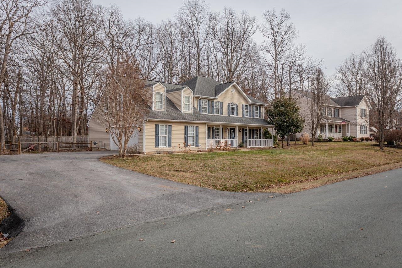344 ARROWHEAD LN