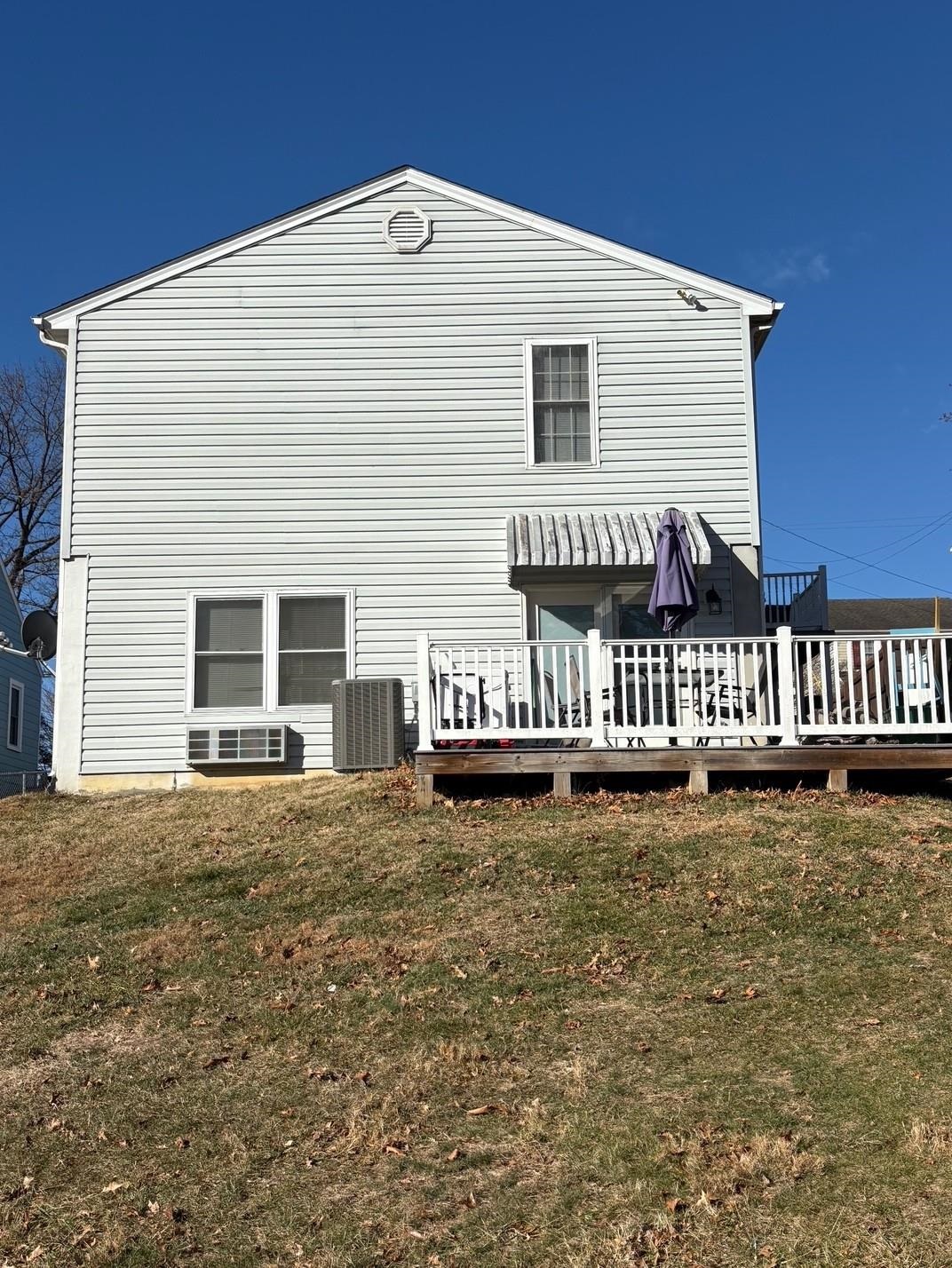 111 SKYLINE AVE