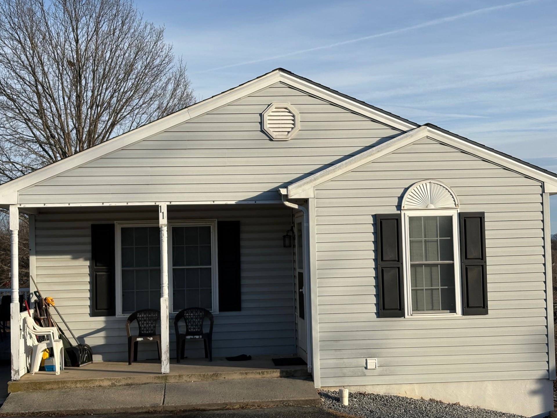 111 SKYLINE AVE