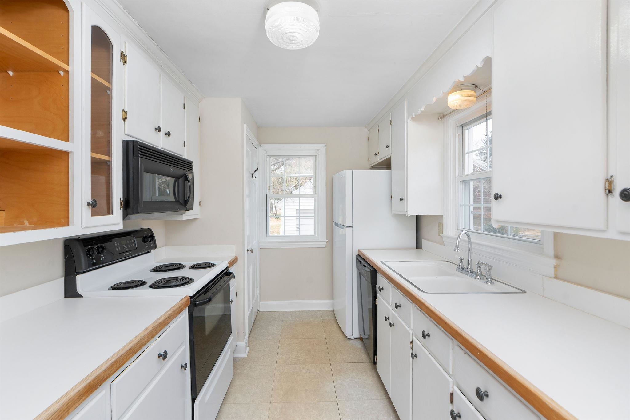 315 DUPONT CIR