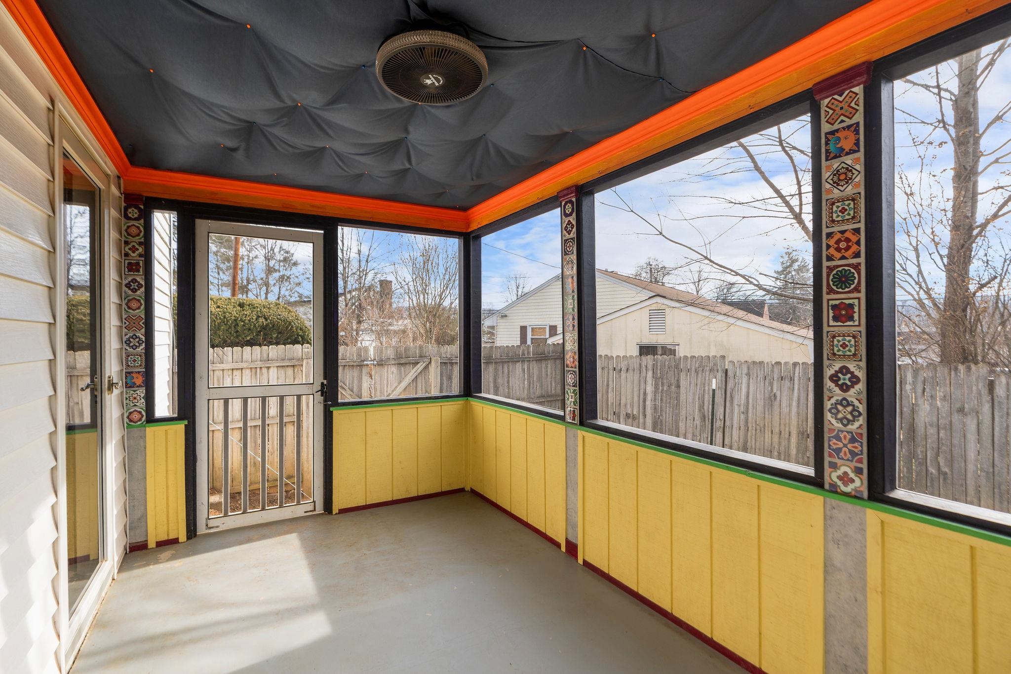 315 DUPONT CIR