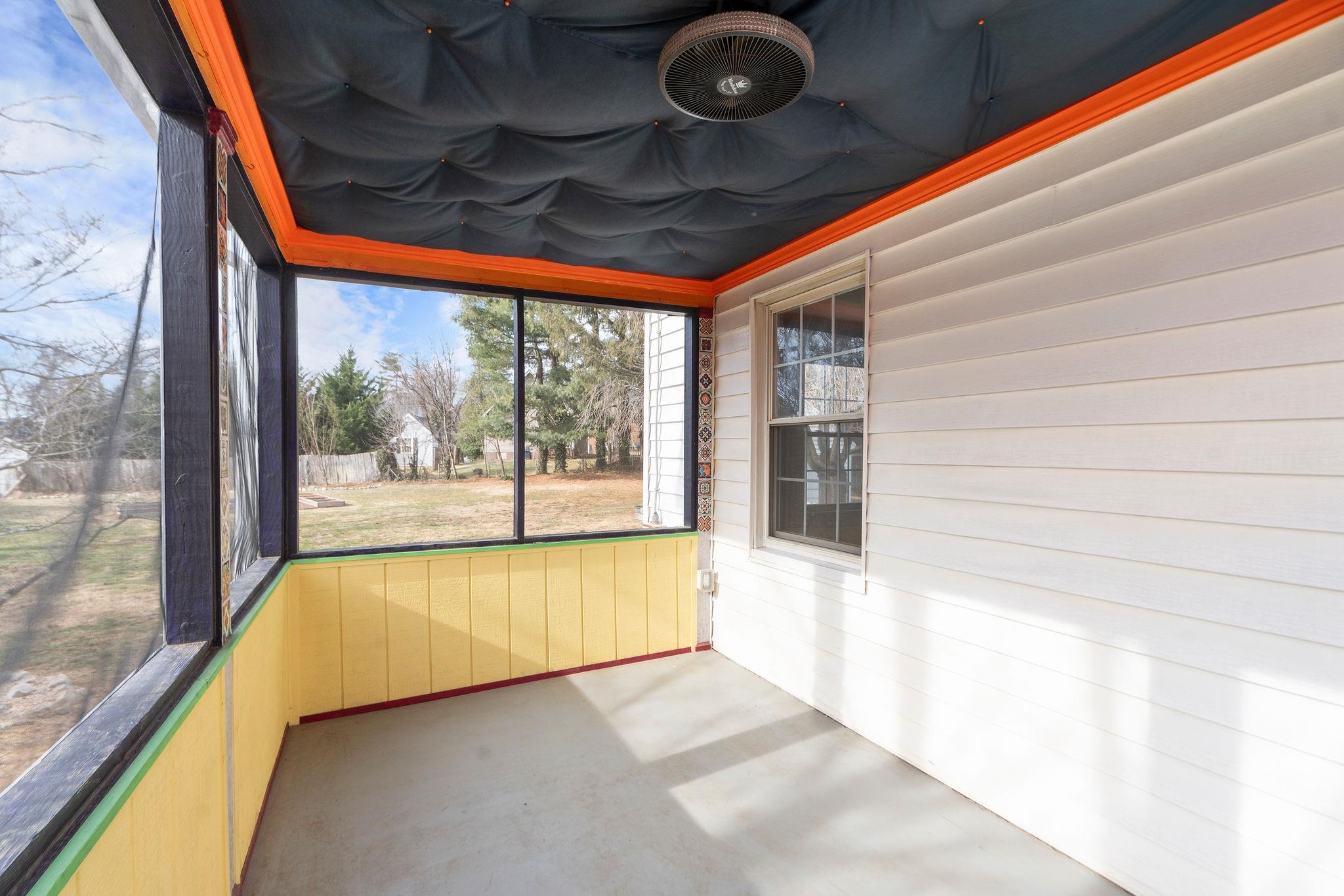 315 DUPONT CIR