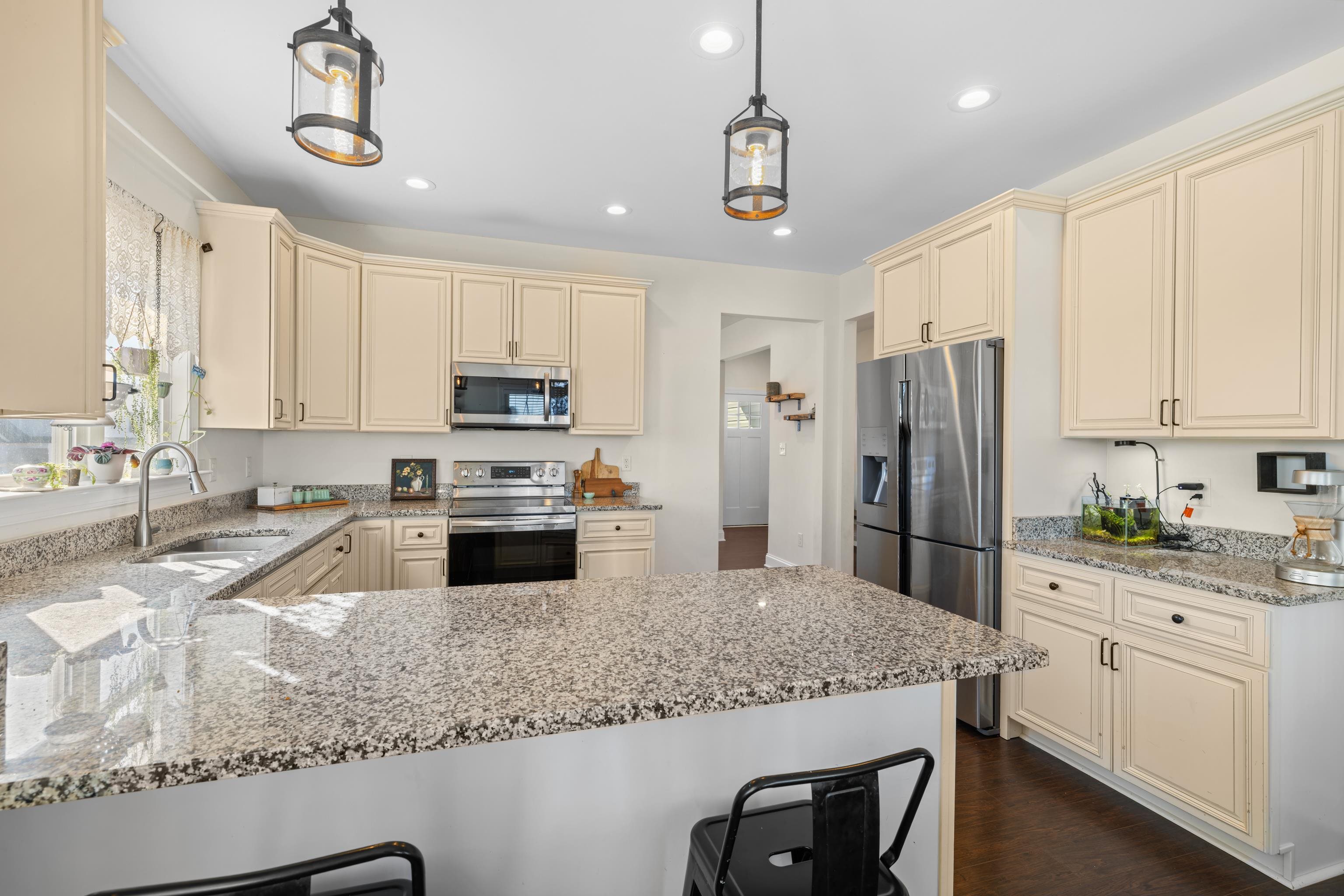 177 TOMASVILLE DR