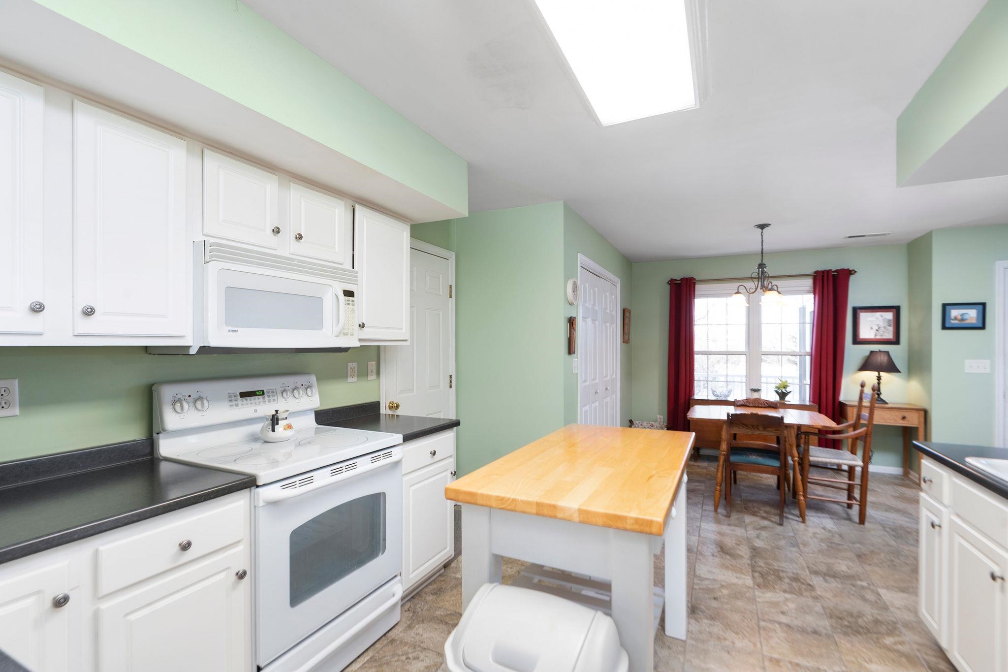 419 WYNDHAM HILL DR