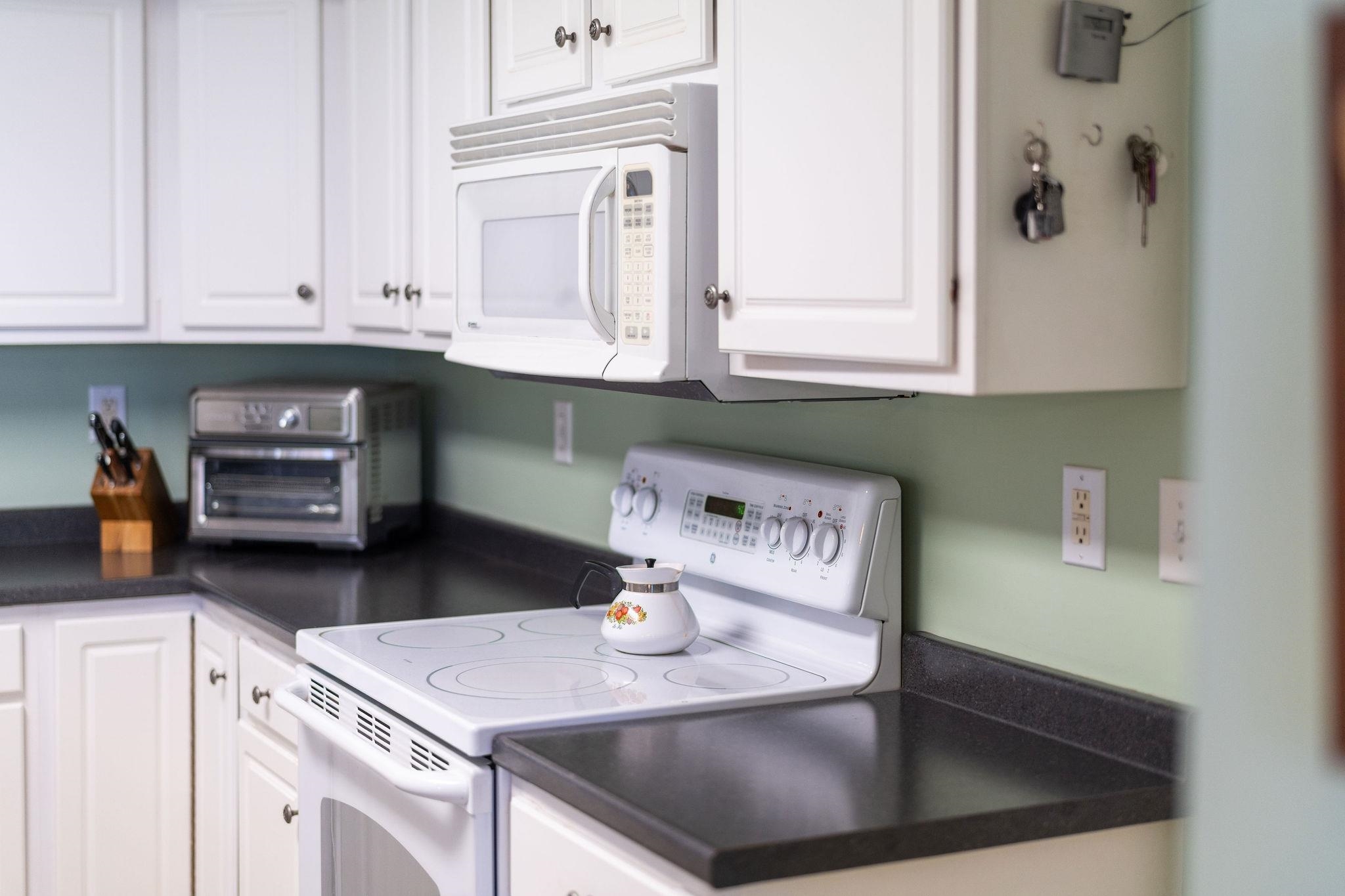 419 WYNDHAM HILL DR