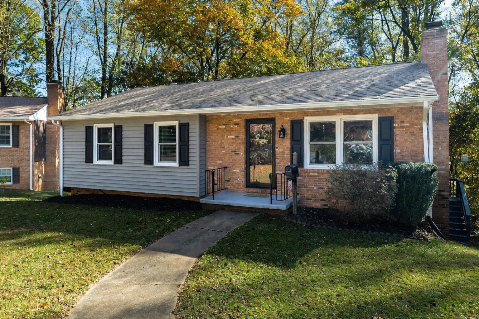 1018 GLENDALE RD