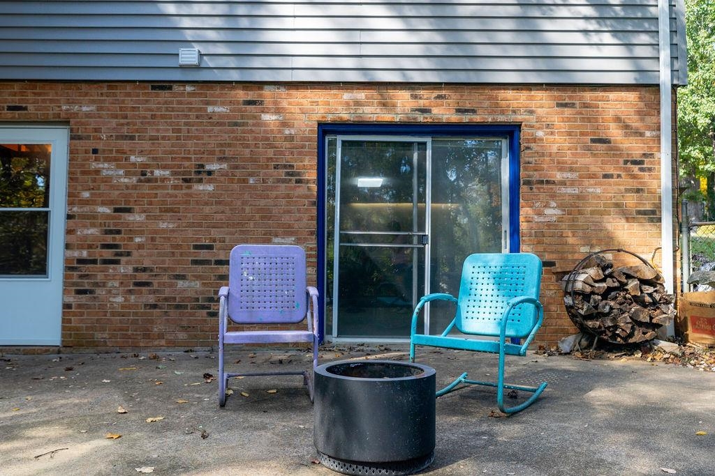 1018 GLENDALE RD