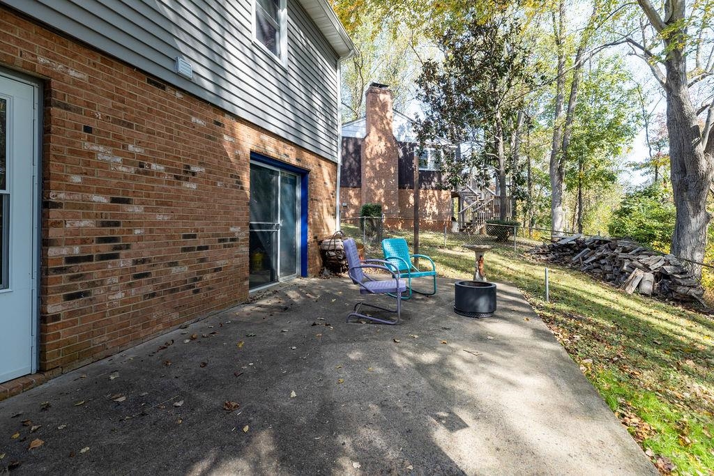 1018 GLENDALE RD