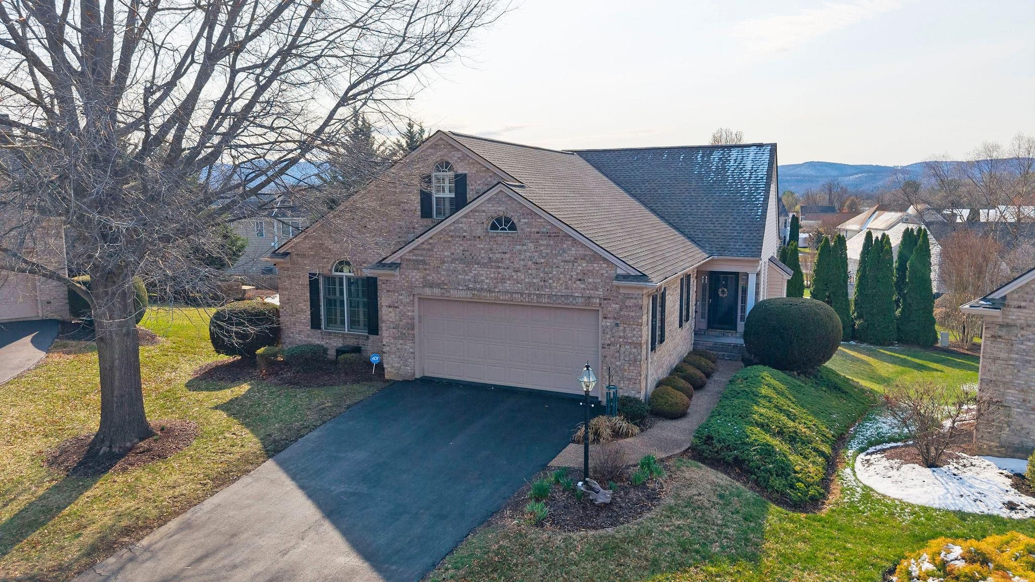 784 GOVERNORS WAY
