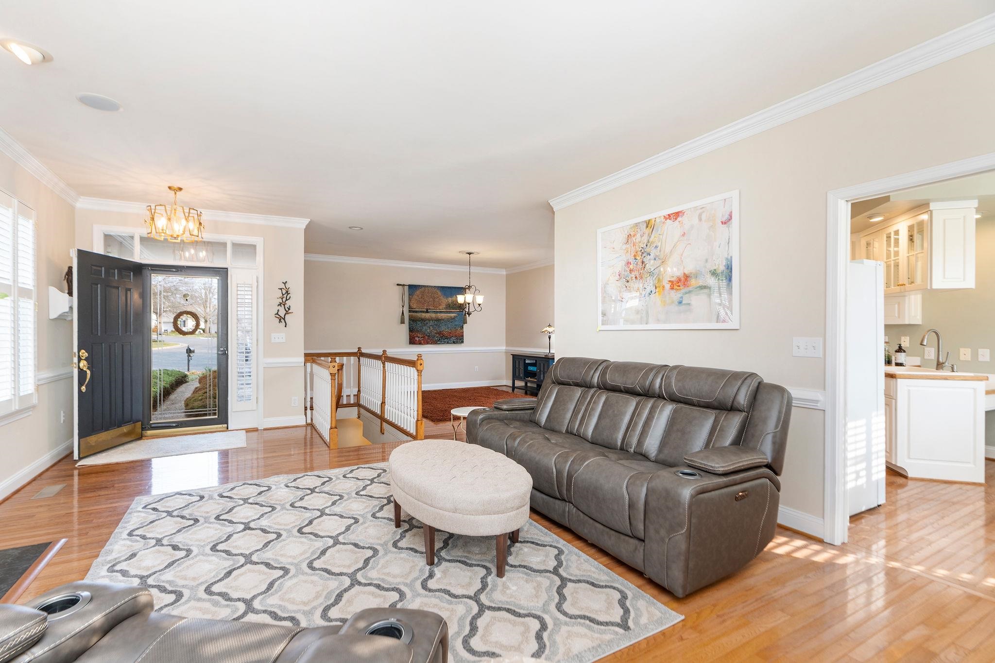 784 GOVERNORS WAY