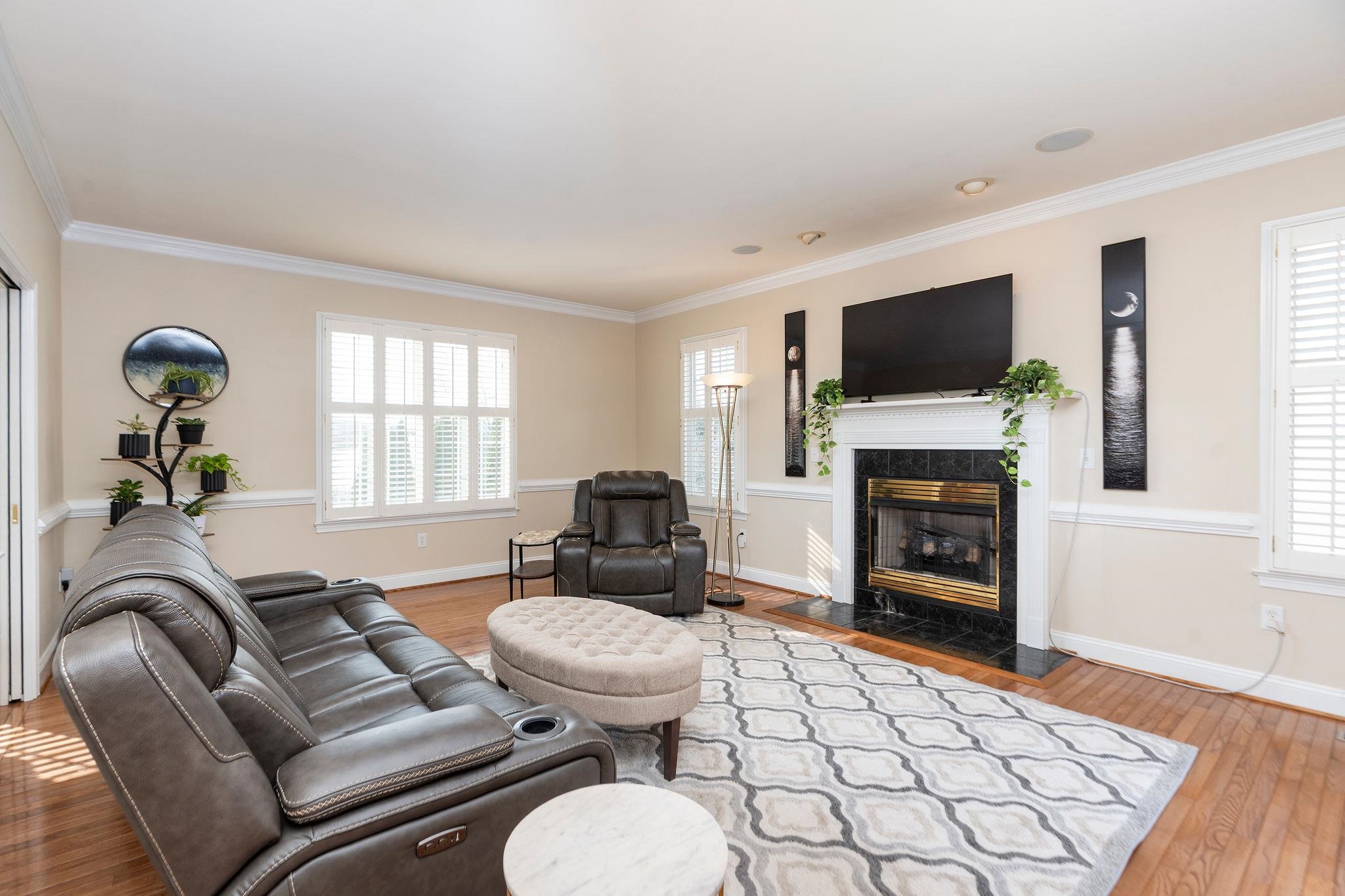 784 GOVERNORS WAY