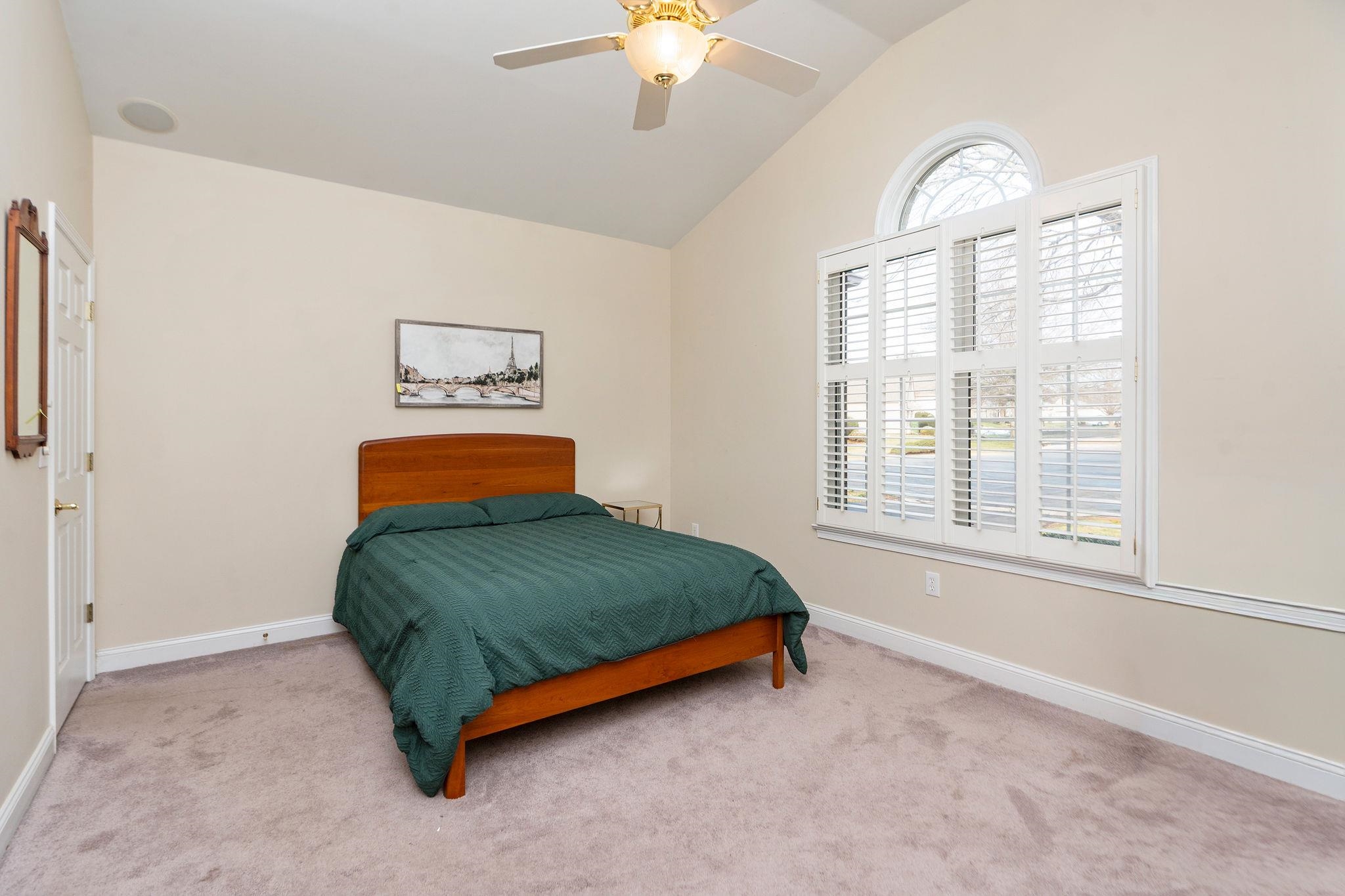 784 GOVERNORS WAY