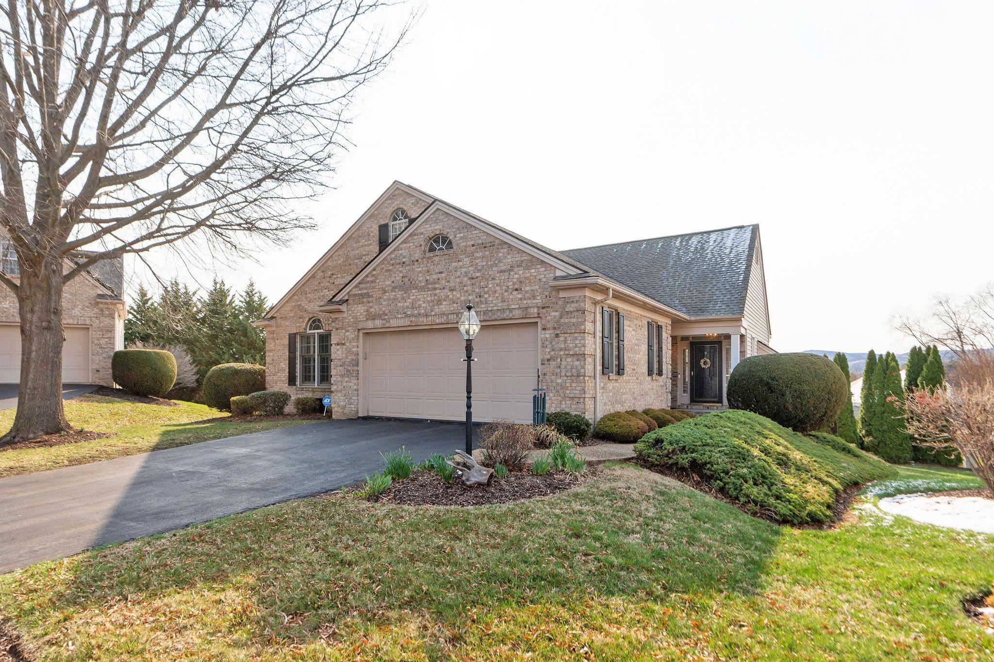 784 GOVERNORS WAY
