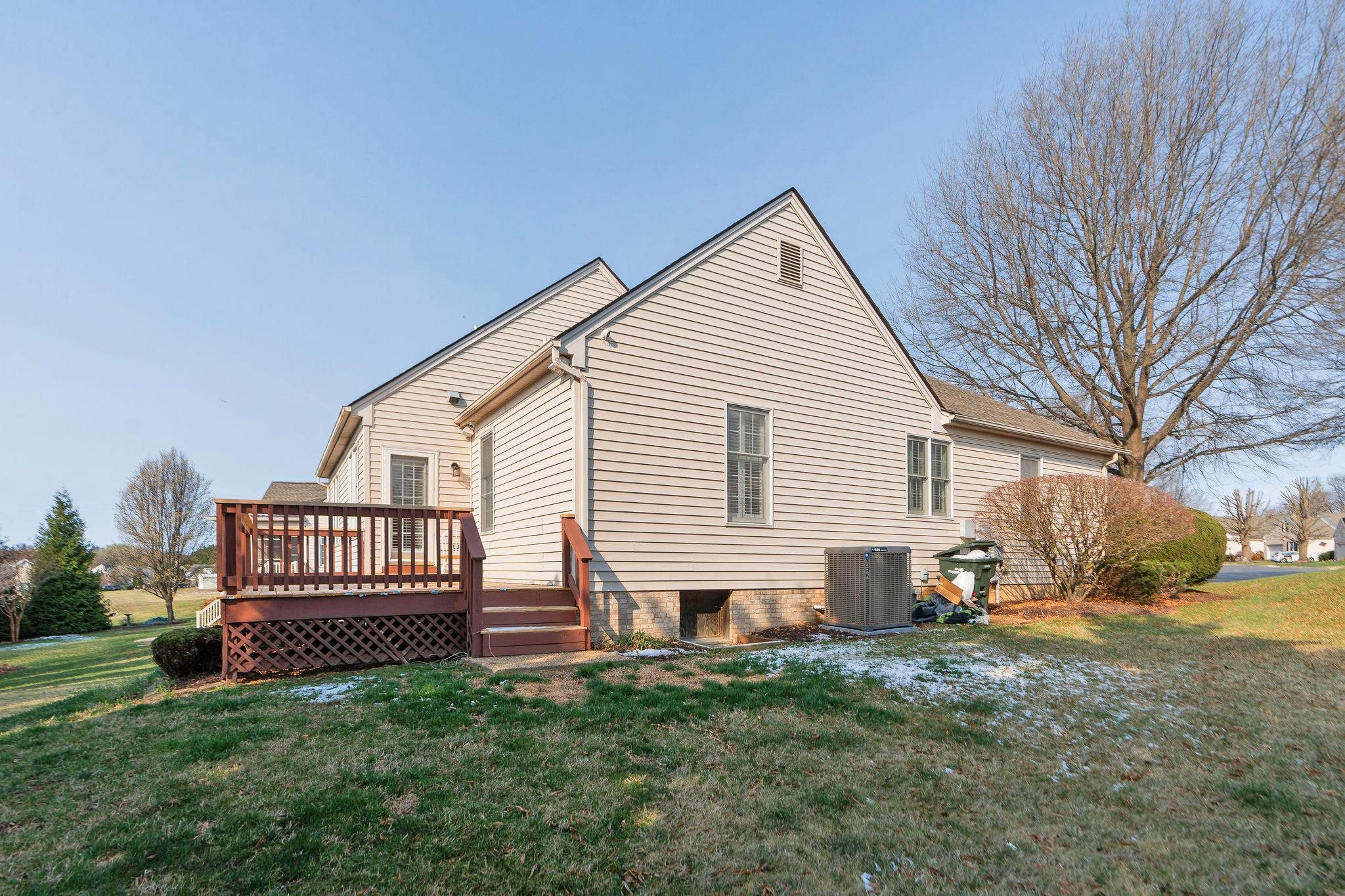 784 GOVERNORS WAY