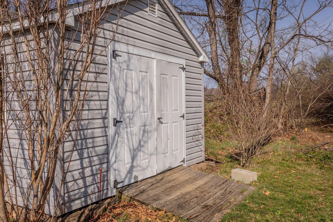 3844 STUARTS DRAFT HWY