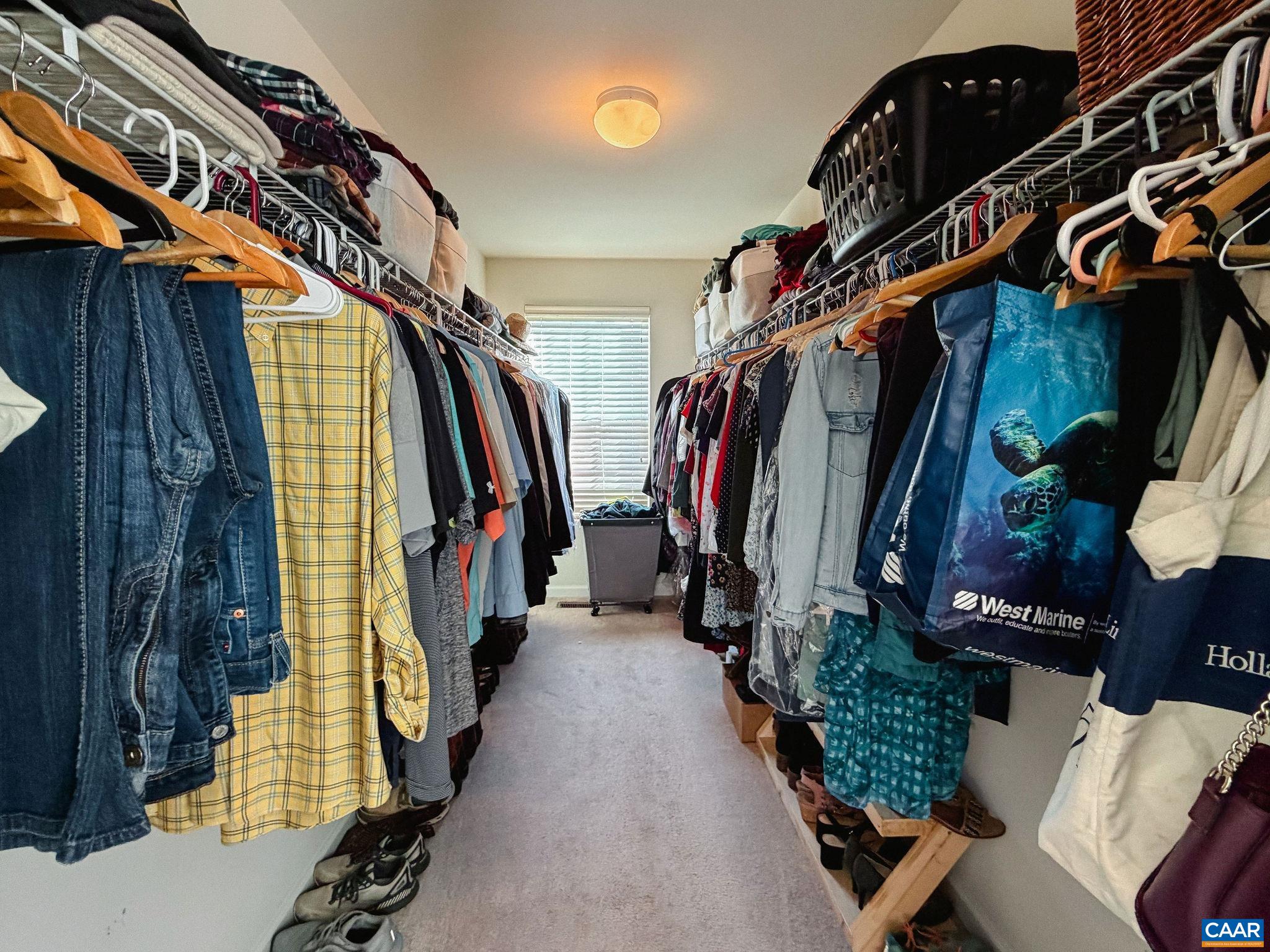 566 JUSTIN DR