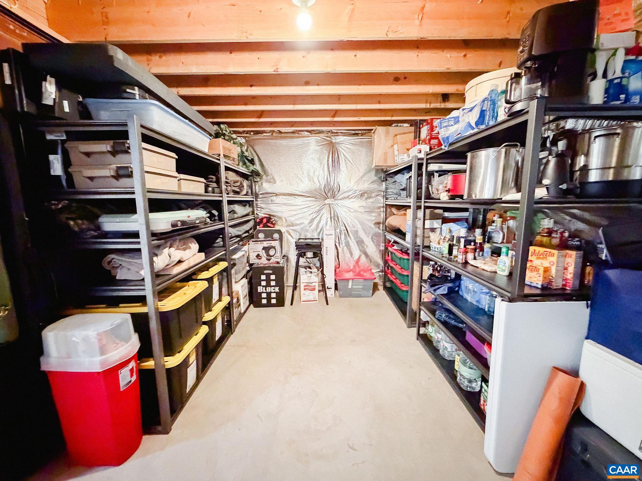 566 JUSTIN DR