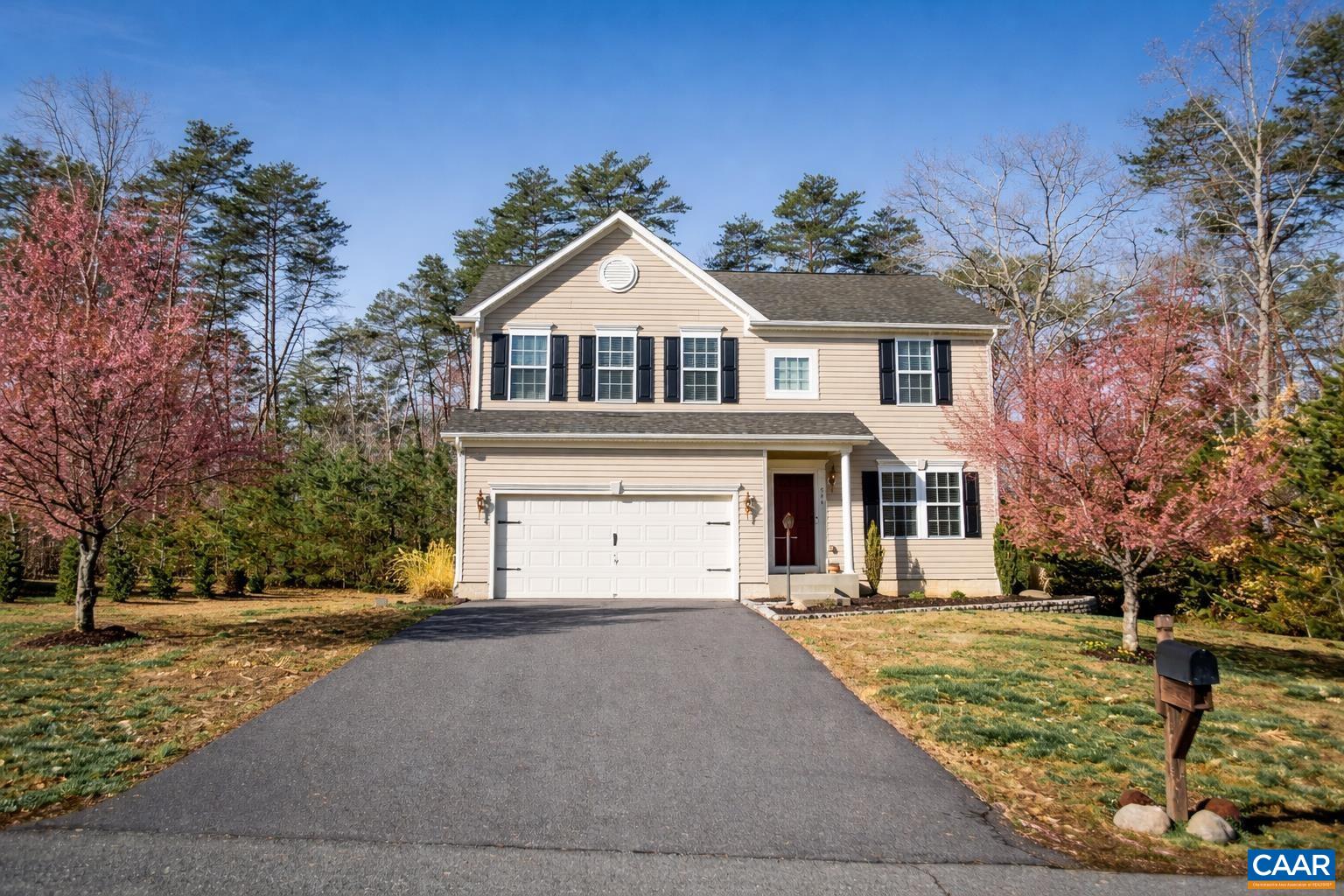 566 JUSTIN DR
