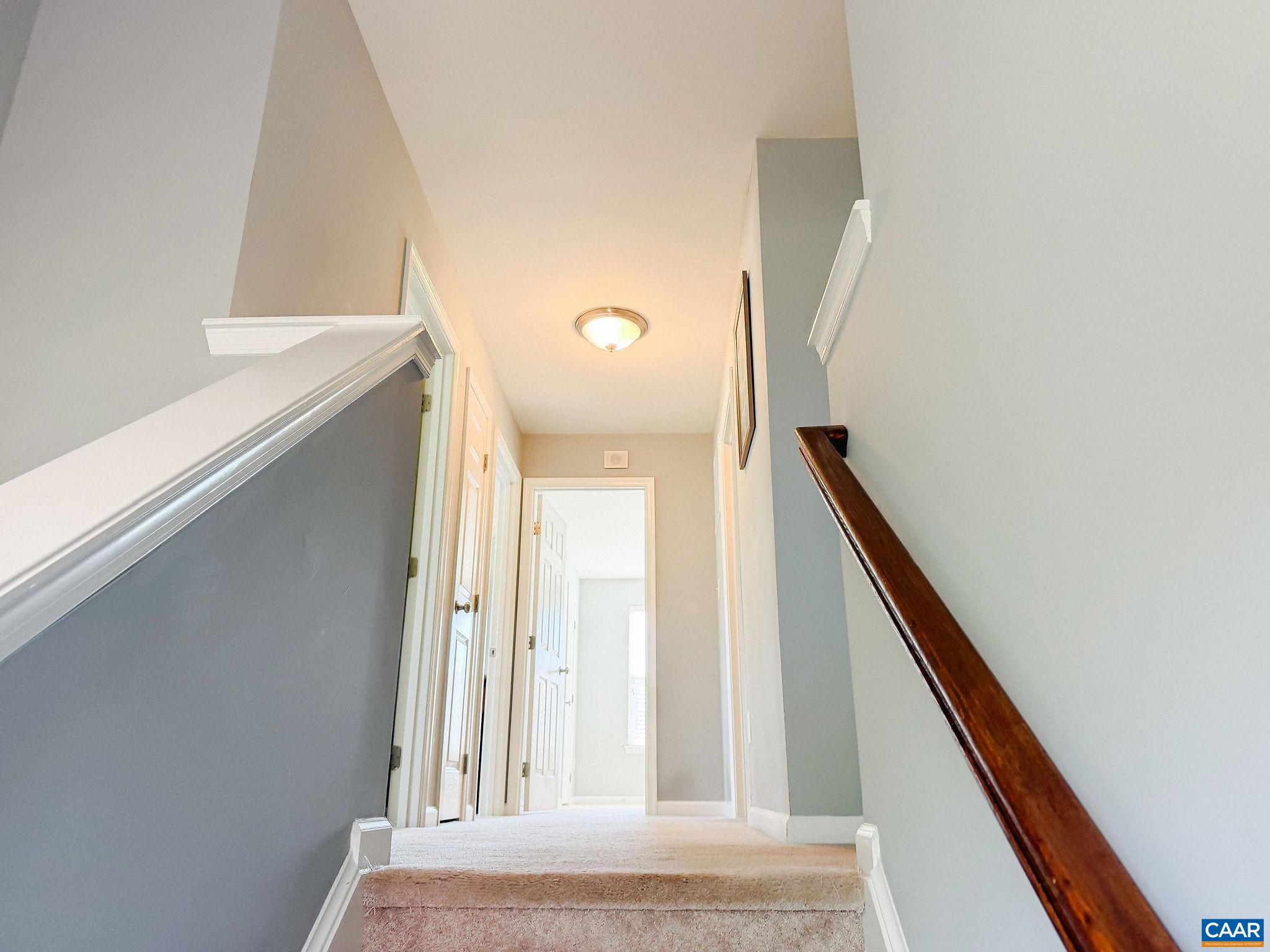 566 JUSTIN DR