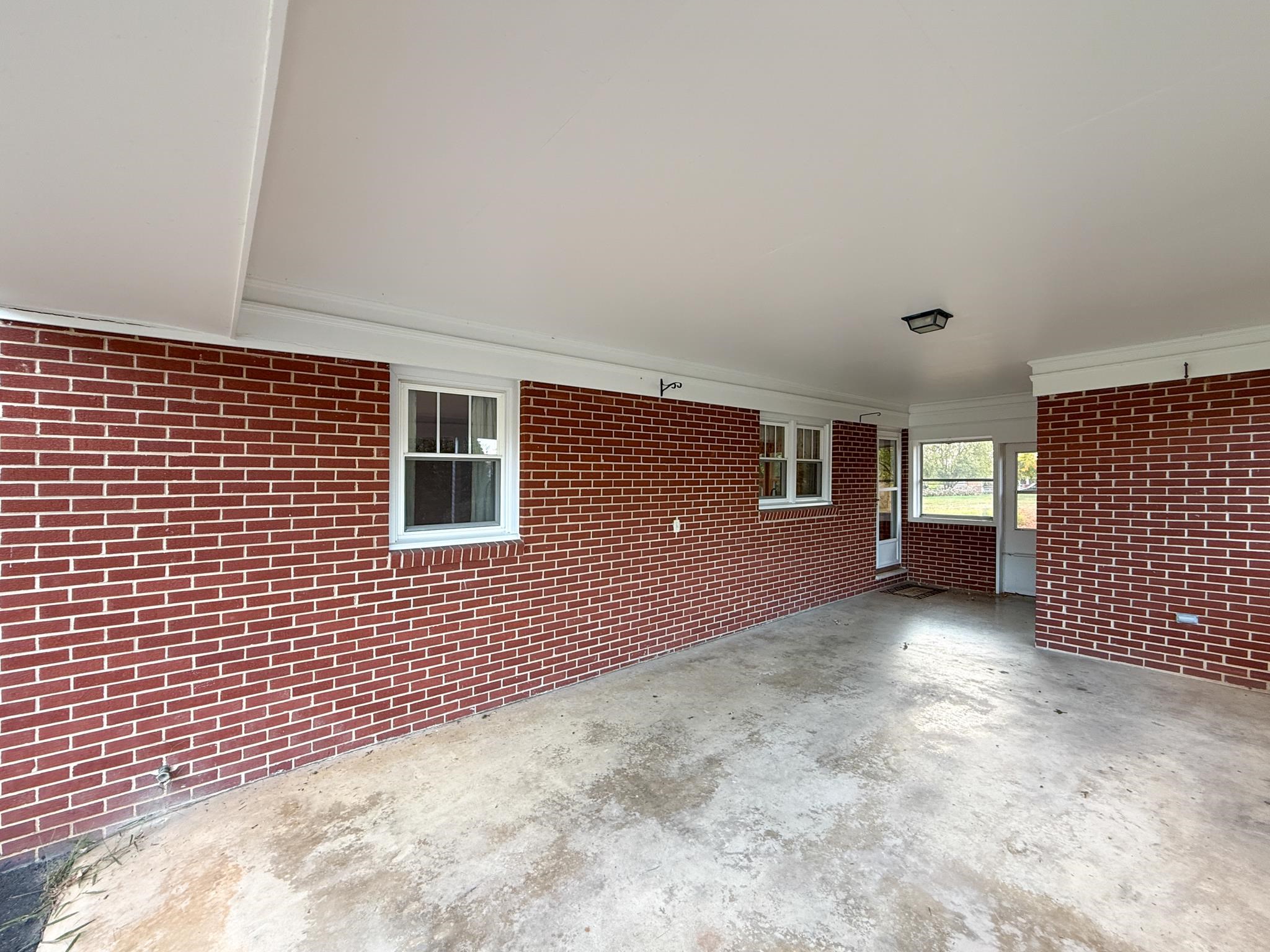 47 GISH LN