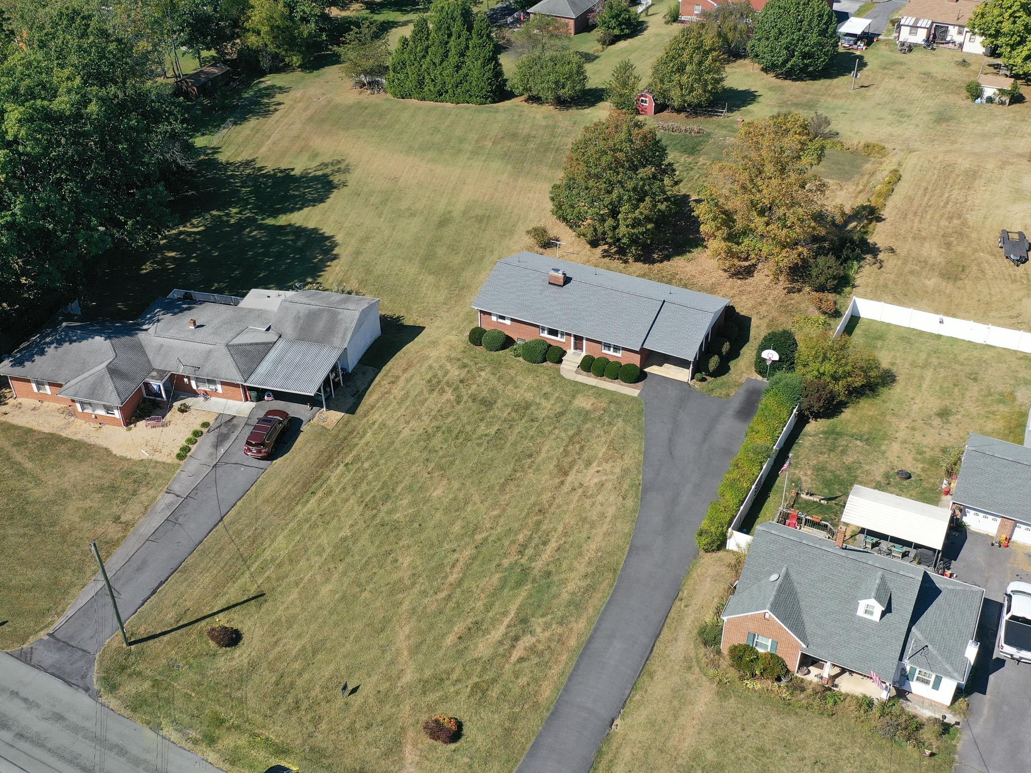 47 GISH LN