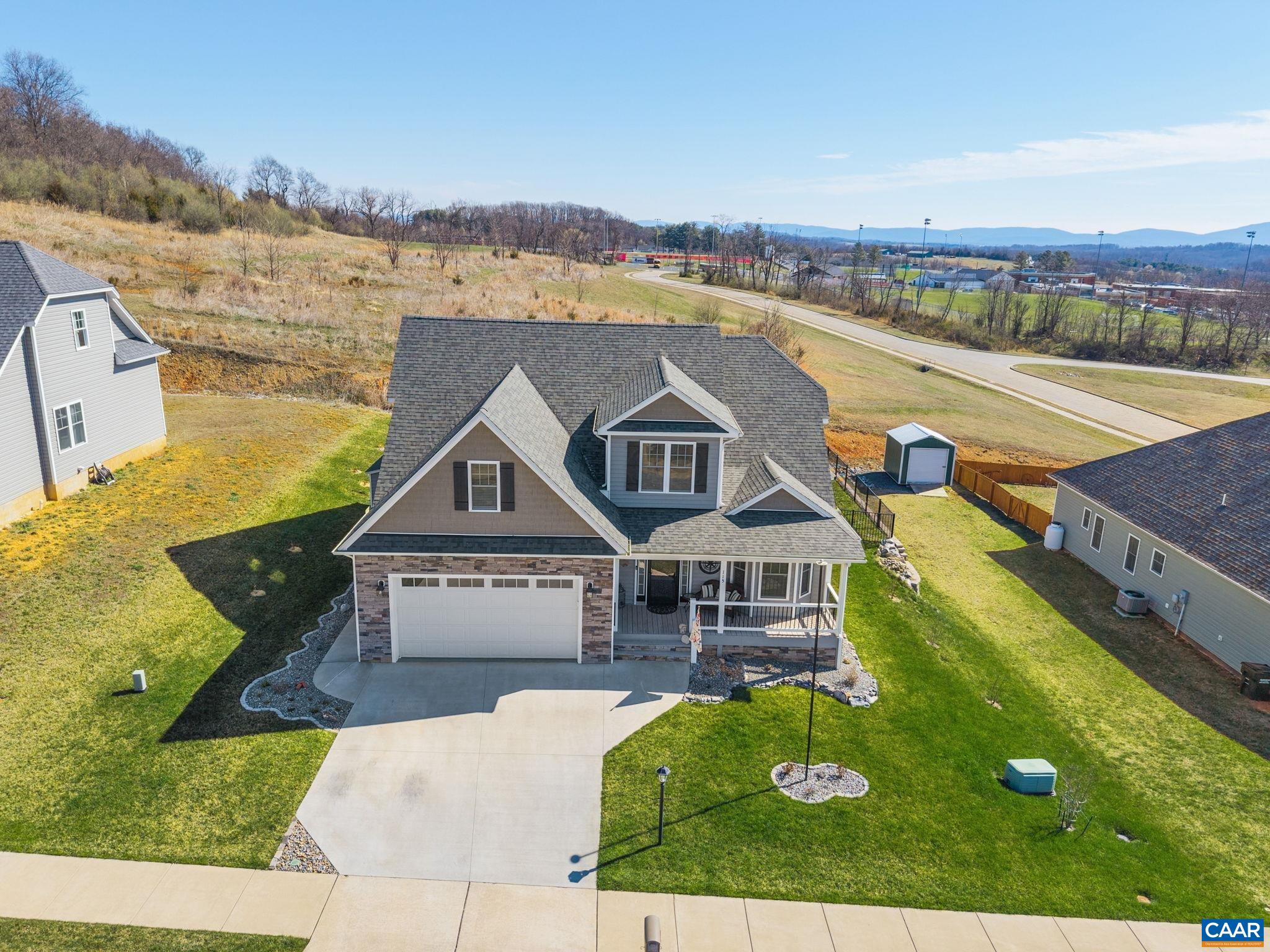 115 HULL HILLS LN