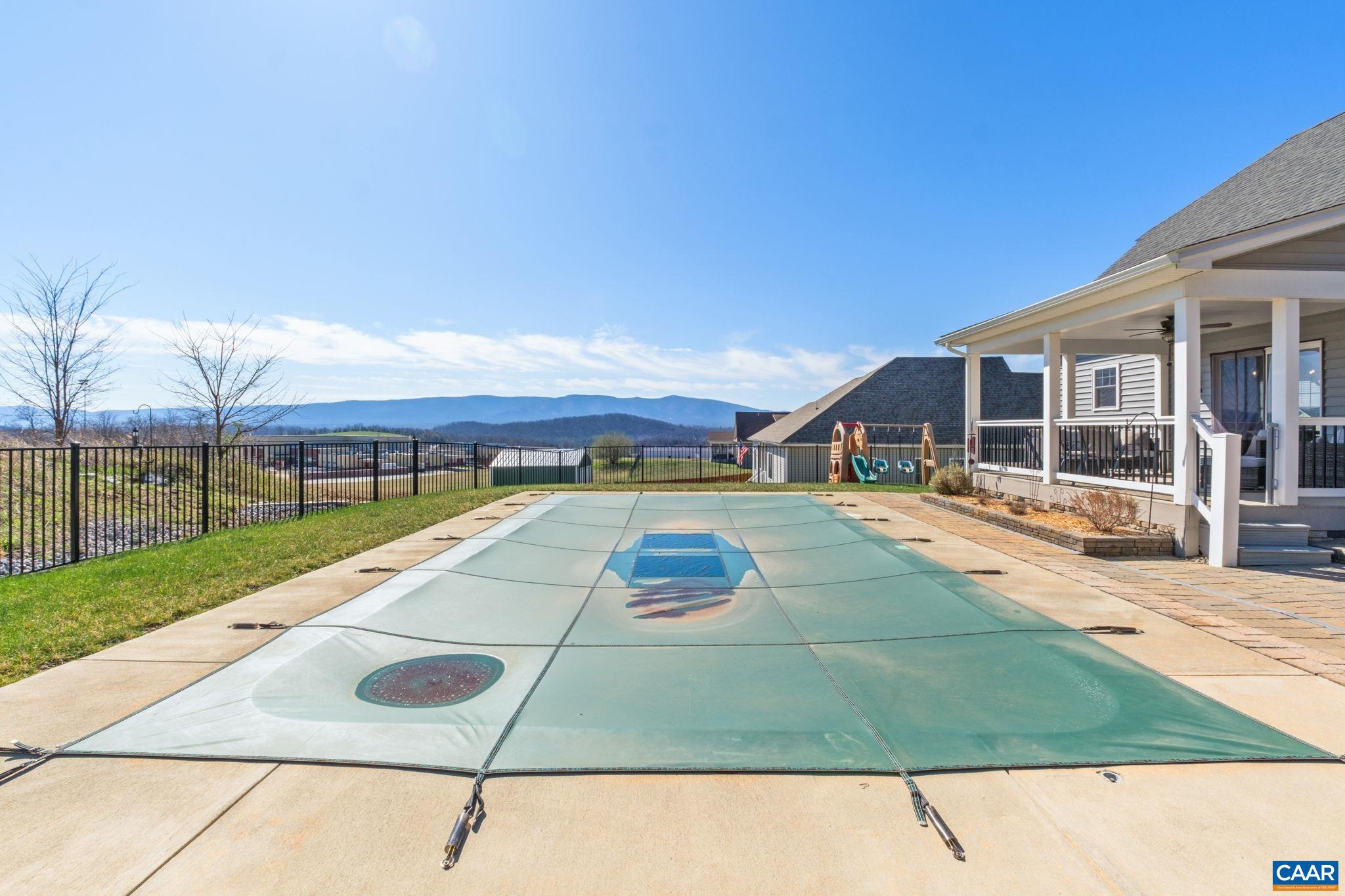 115 HULL HILLS LN
