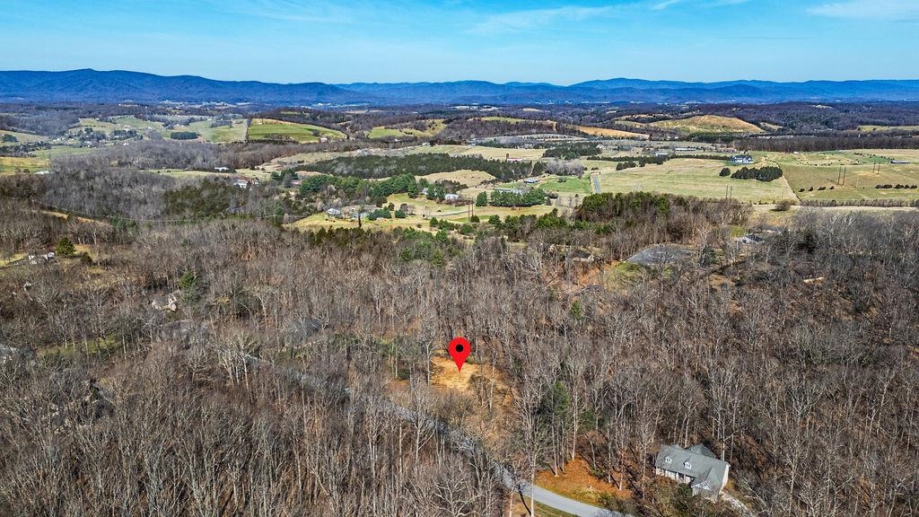 Lot 11 FARMINGTON DR
