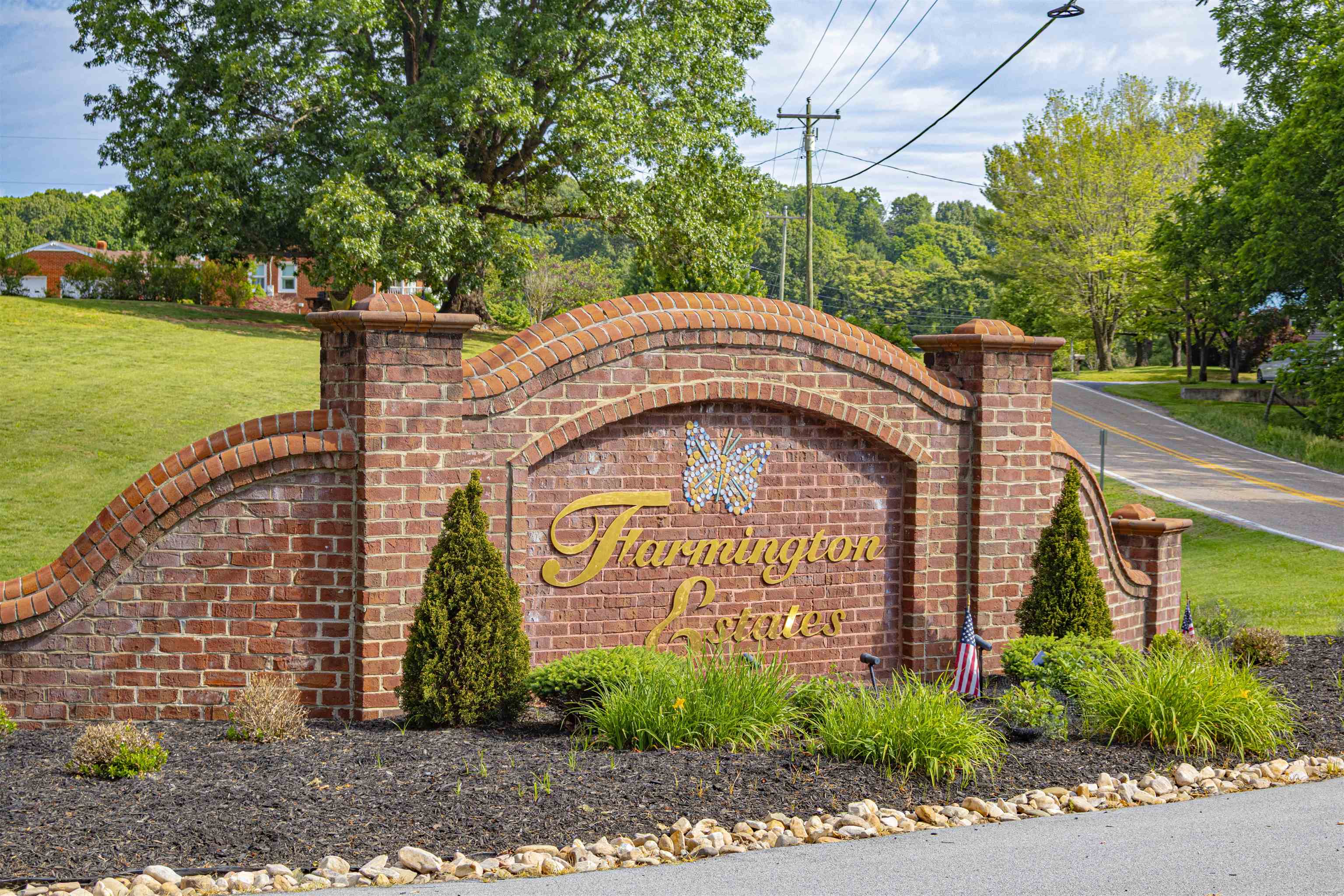 Lot 11 FARMINGTON DR