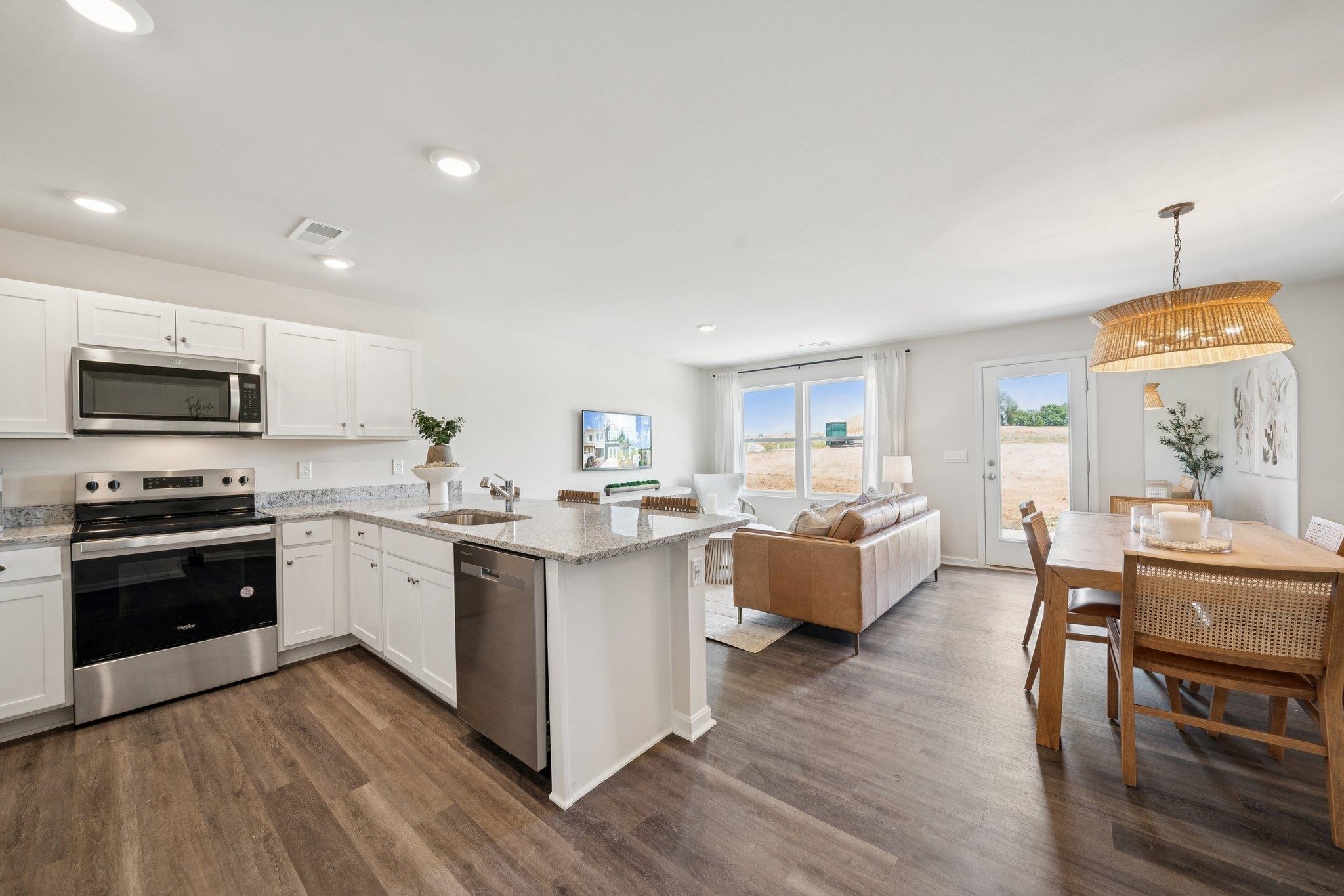 205 CAMDEN DR