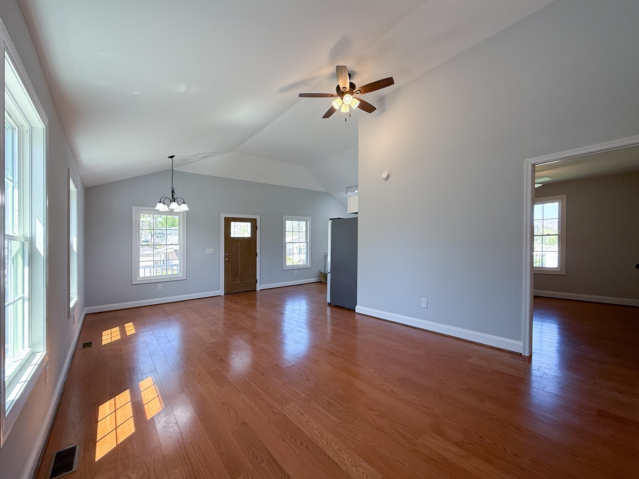 515 GRUBERT AVE Unit: A