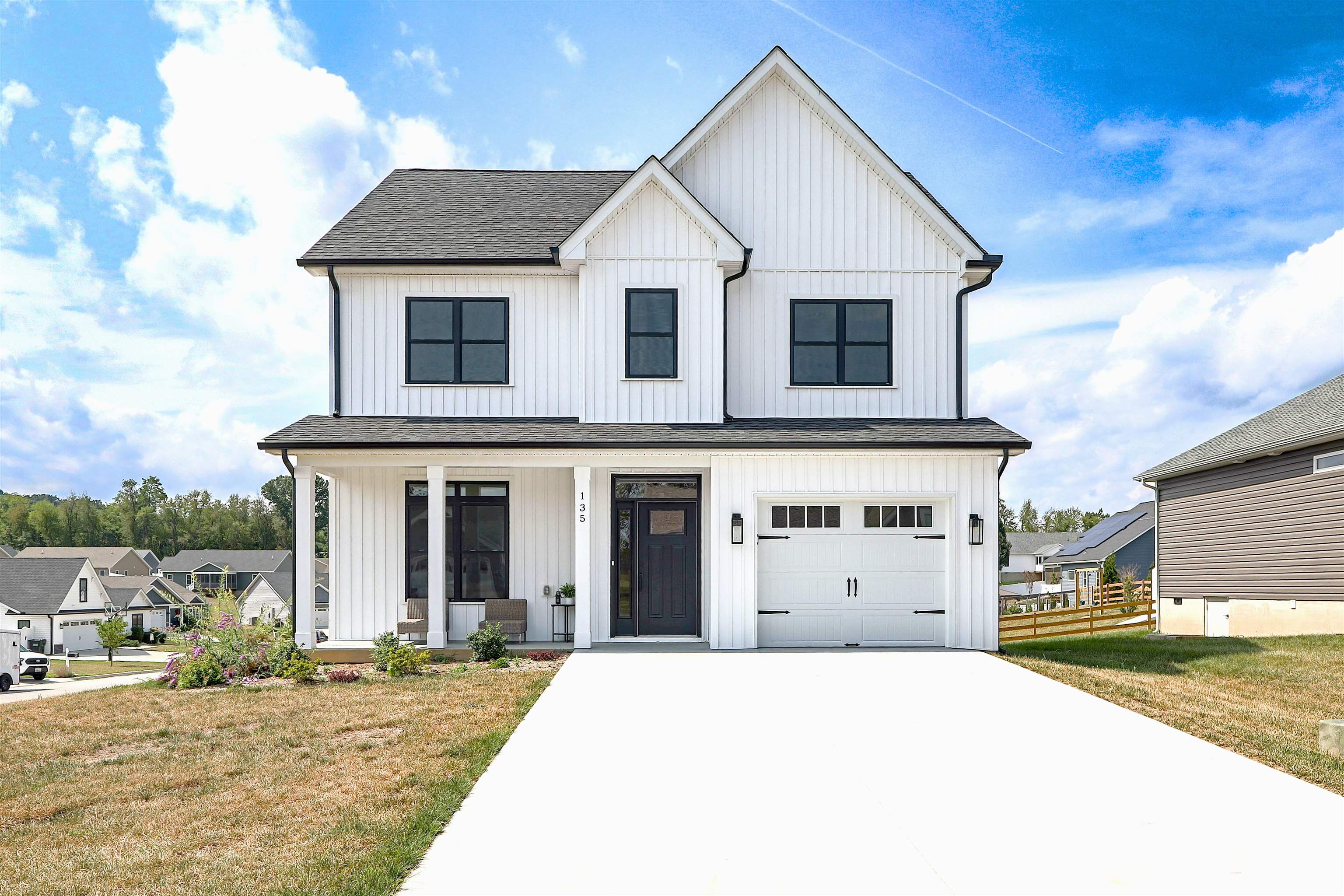 135 LANGLEY DR