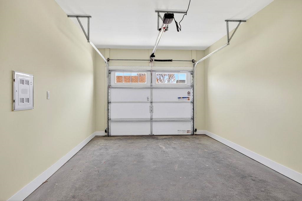 135 LANGLEY DR