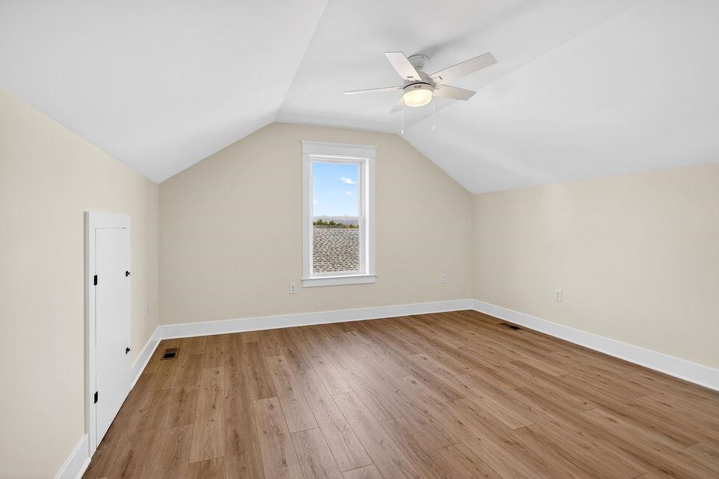 135 LANGLEY DR