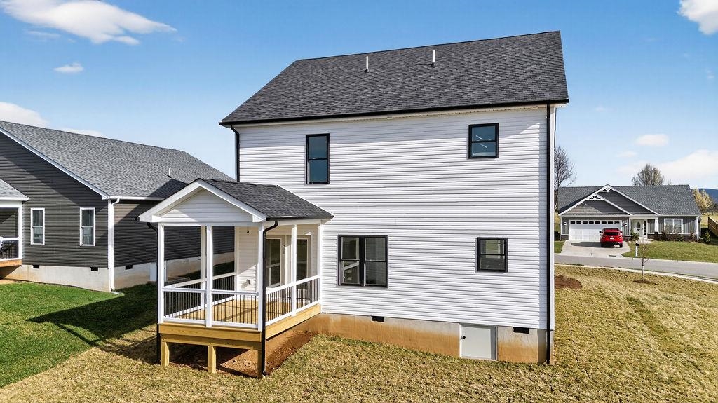 135 LANGLEY DR